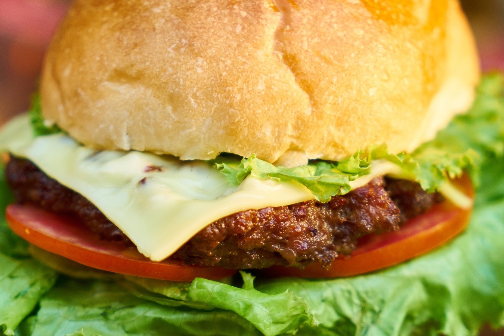 KUI LIHA EI JÄTKU: tuleviku kiirtoit võib olla jahuussiburger