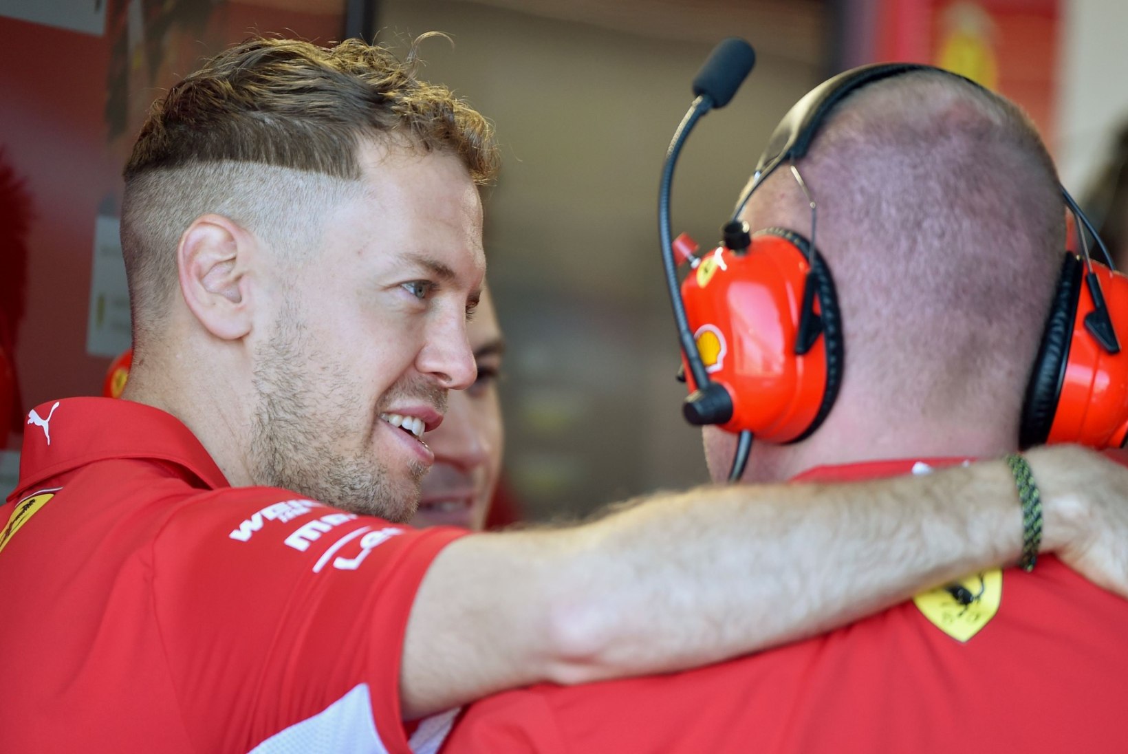 Kas Sebastian Vetteli juukseid lõikas tõesti lihunik?