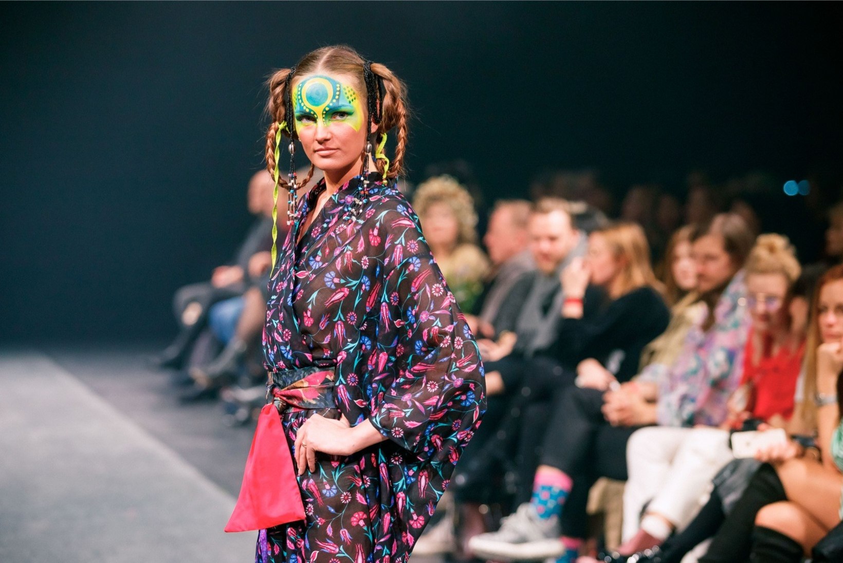 VAATA JÄRELE | Tallinn Fashion Weeki moeetendused lisavad reede õhtule vürtsi!