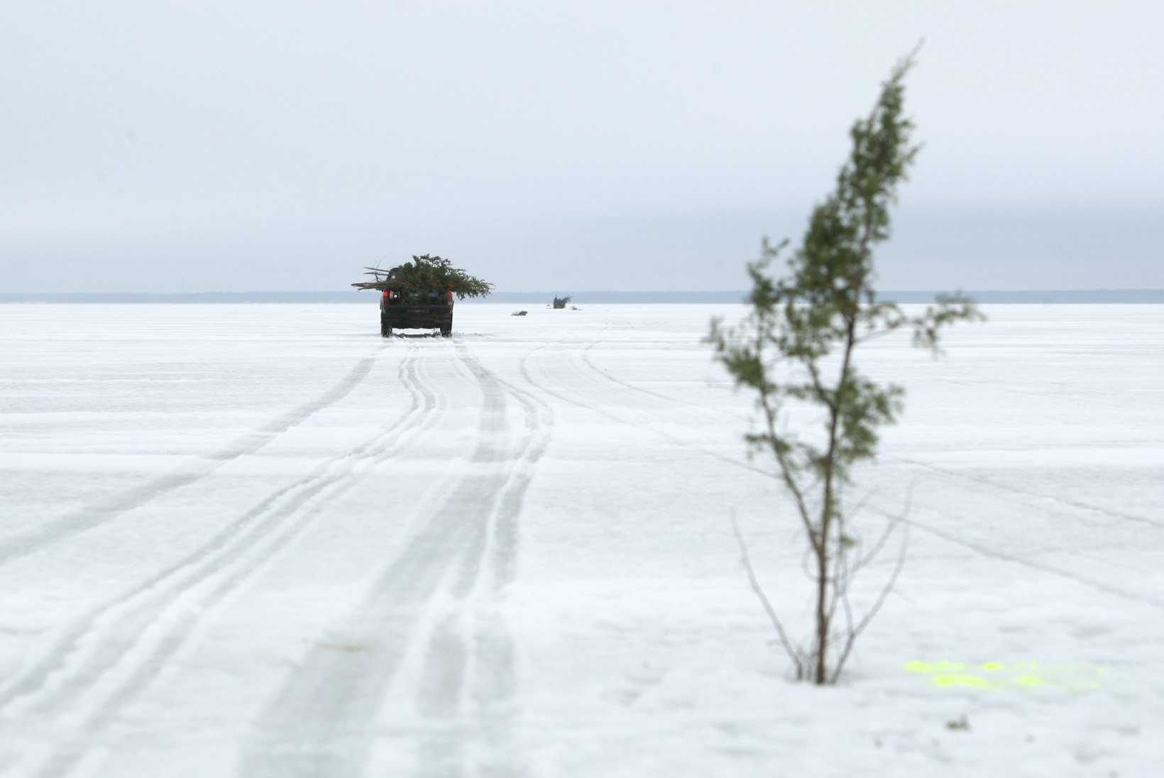 Narva veehoidla jääle on lubatud väljuda ka maastikusõidukiga