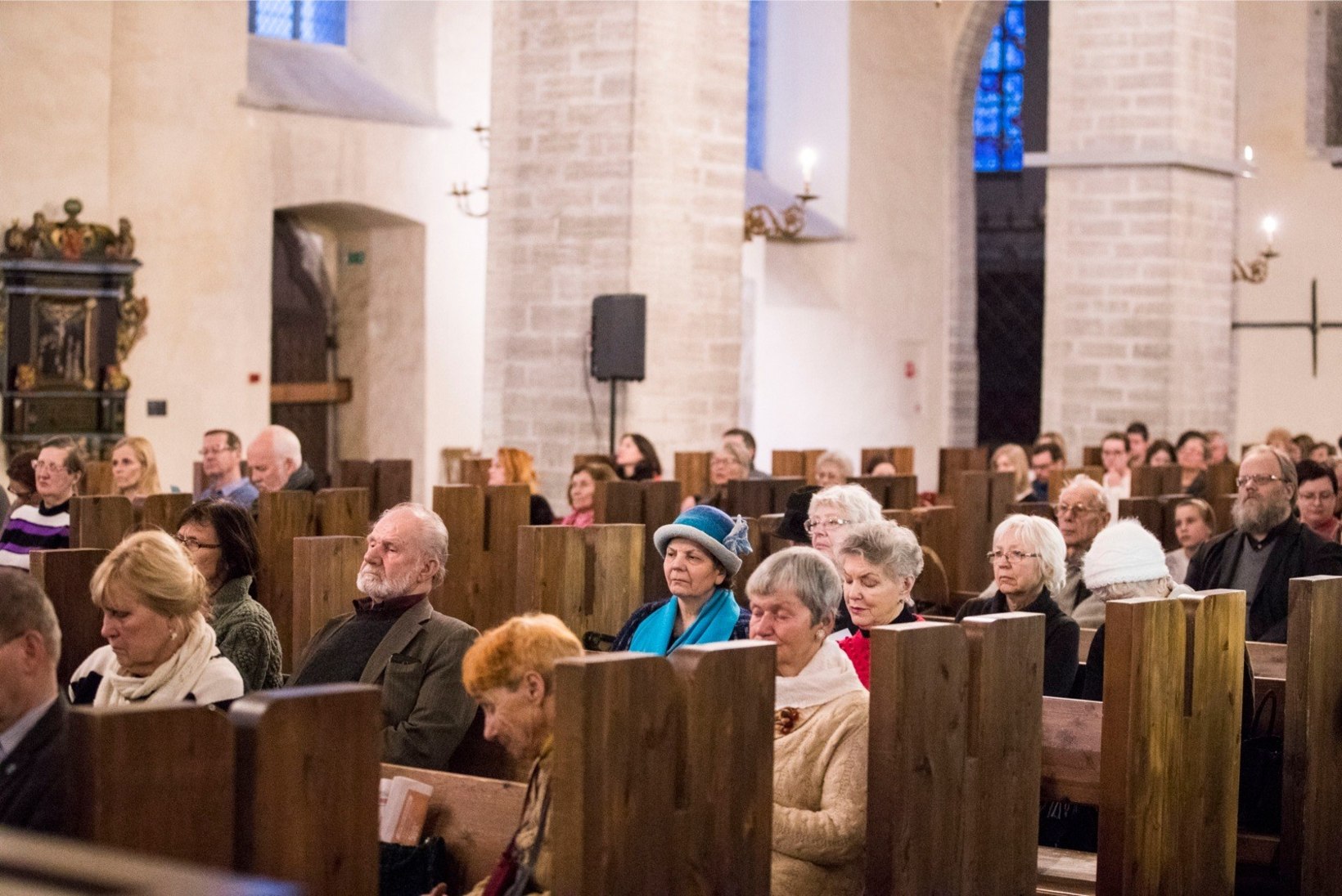 GALERII | Niguliste kirikus mälestati märtsipommitamises hukkunuid