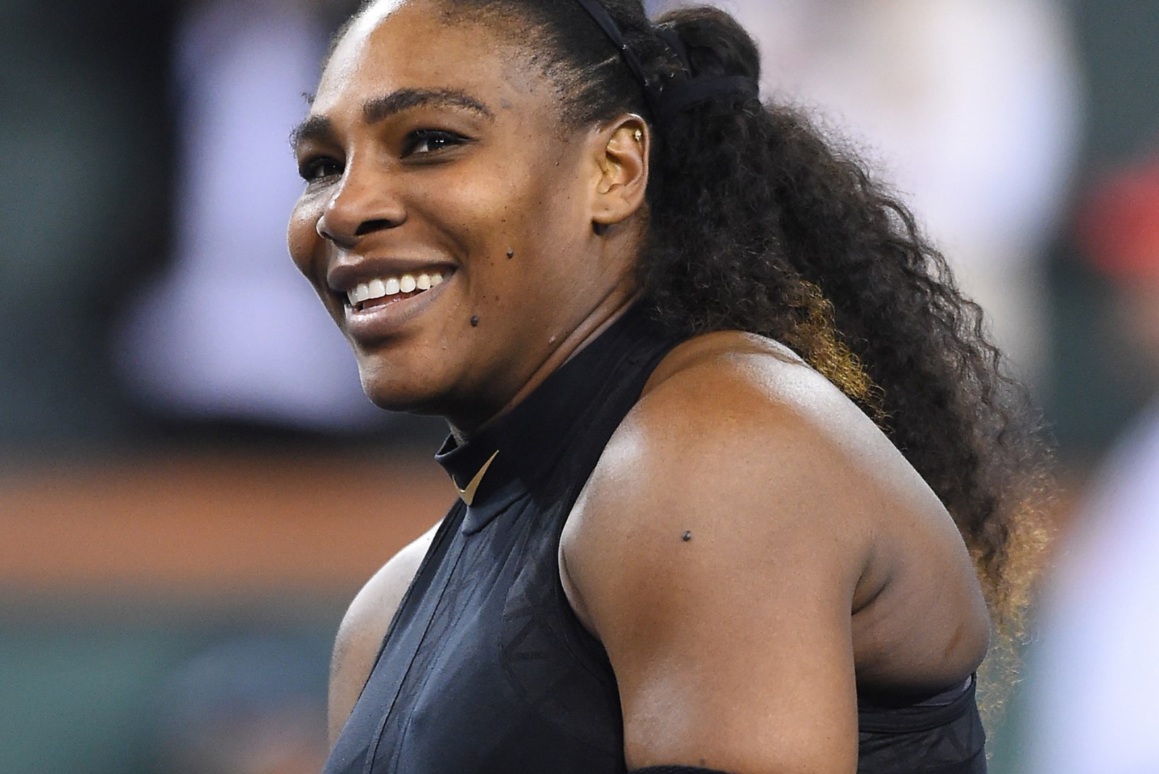 Emaks saanud Serena Williams naasis võidukalt
