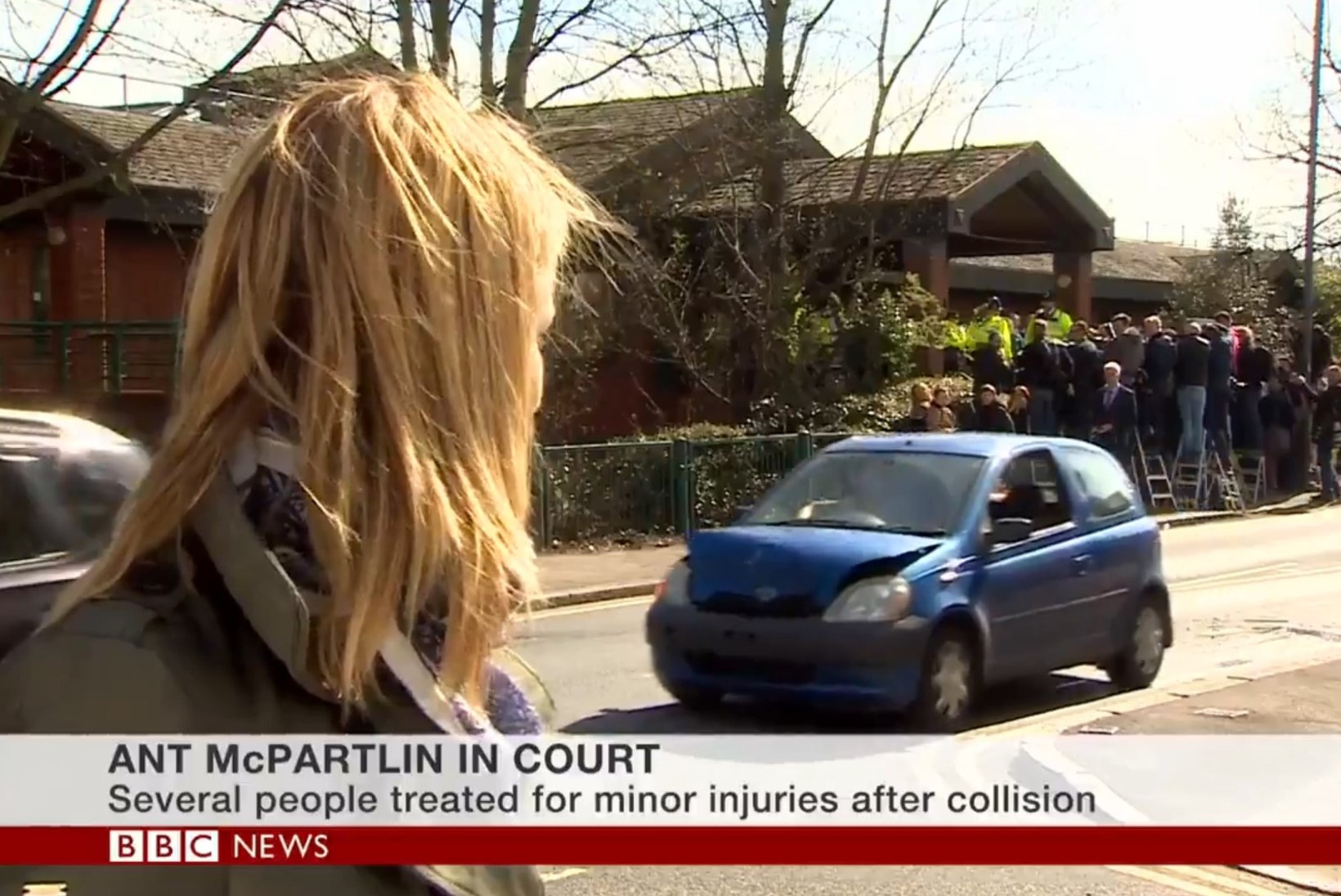 VIDEO | BBC uudistesaate otse-eetris toimus autoavarii