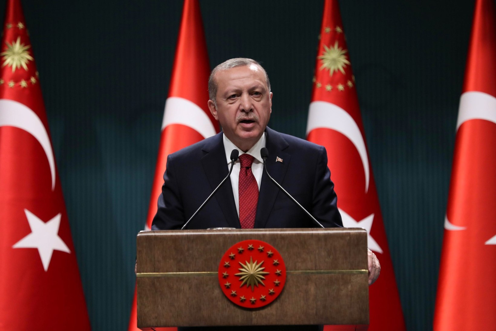 KANNATAMATU ERDOGAN: Türgis toimuvad presidendi võimu kinnistamiseks erakorralised valimised