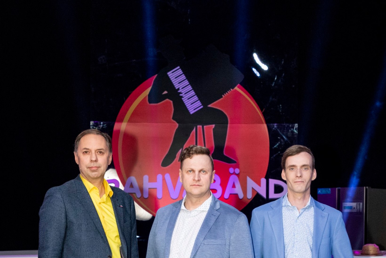"Rahvabändi" finalistid on Nedsaja Küla Bänd ning Sada ja Seened