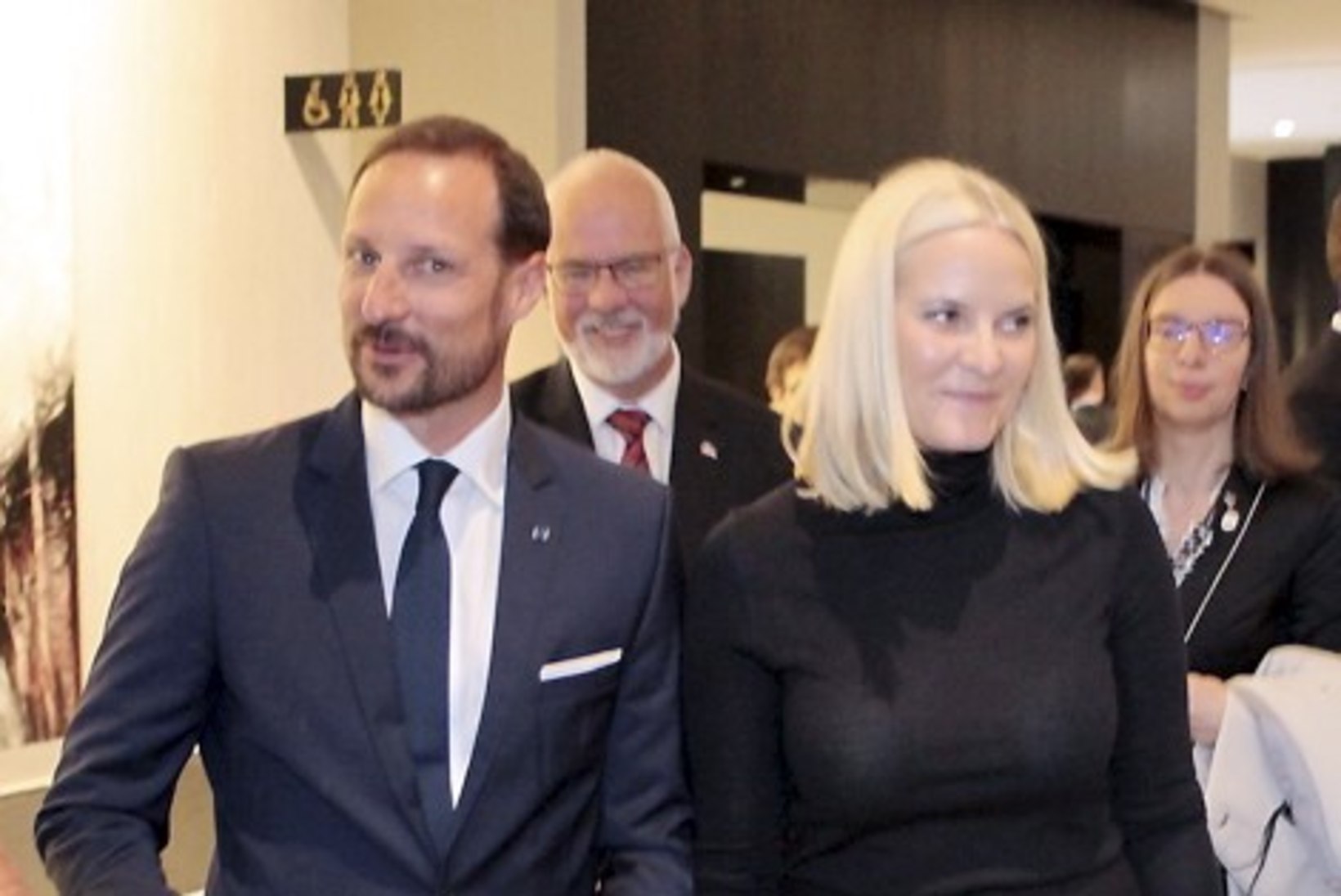 PILDID | Norra kroonprints Haakon ja kroonprintsess Mette-Marit veetsid hommikupooliku Hiltonis ärifoorumil