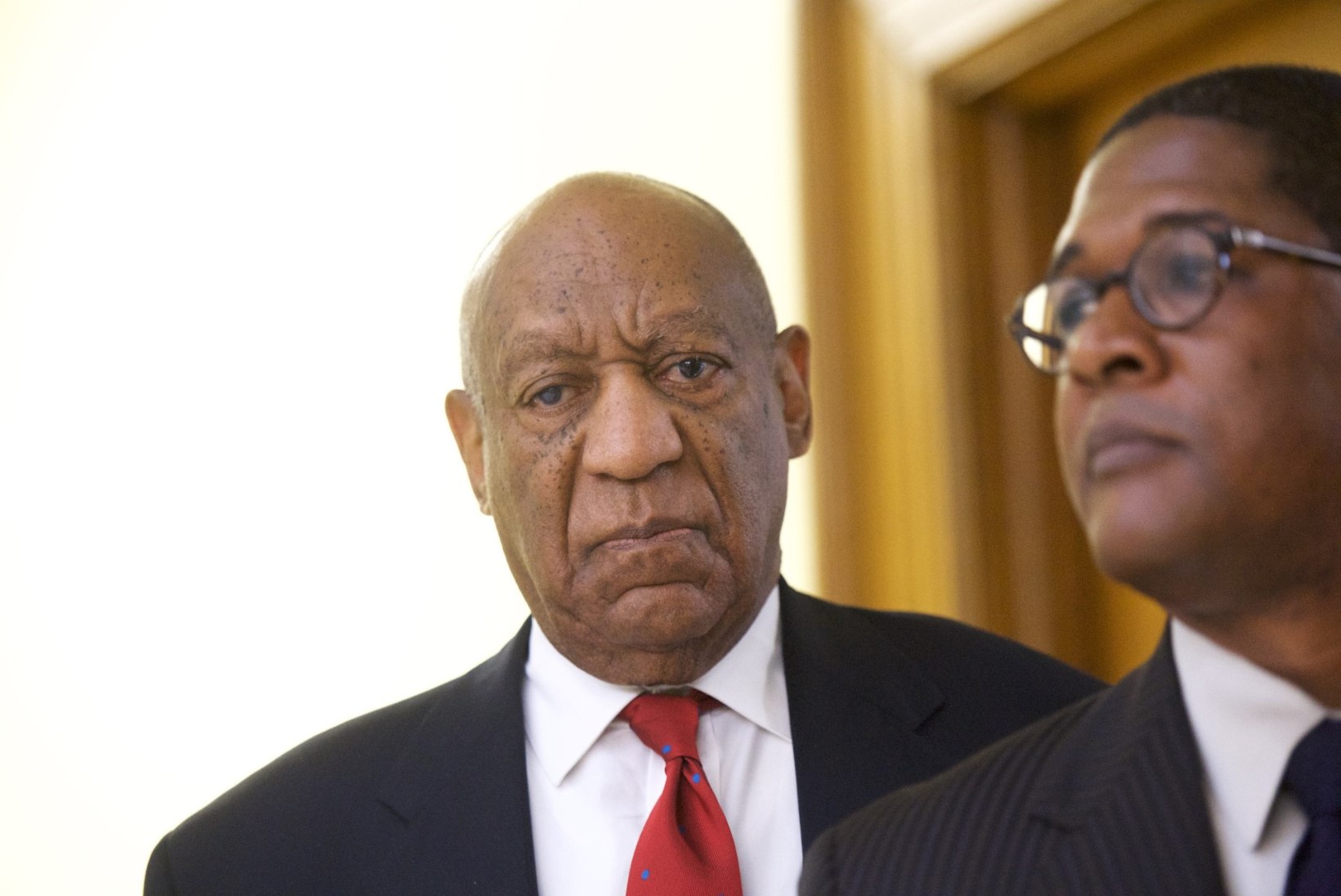 Bill Cosby mõisteti seksuaalkuriteos süüdi