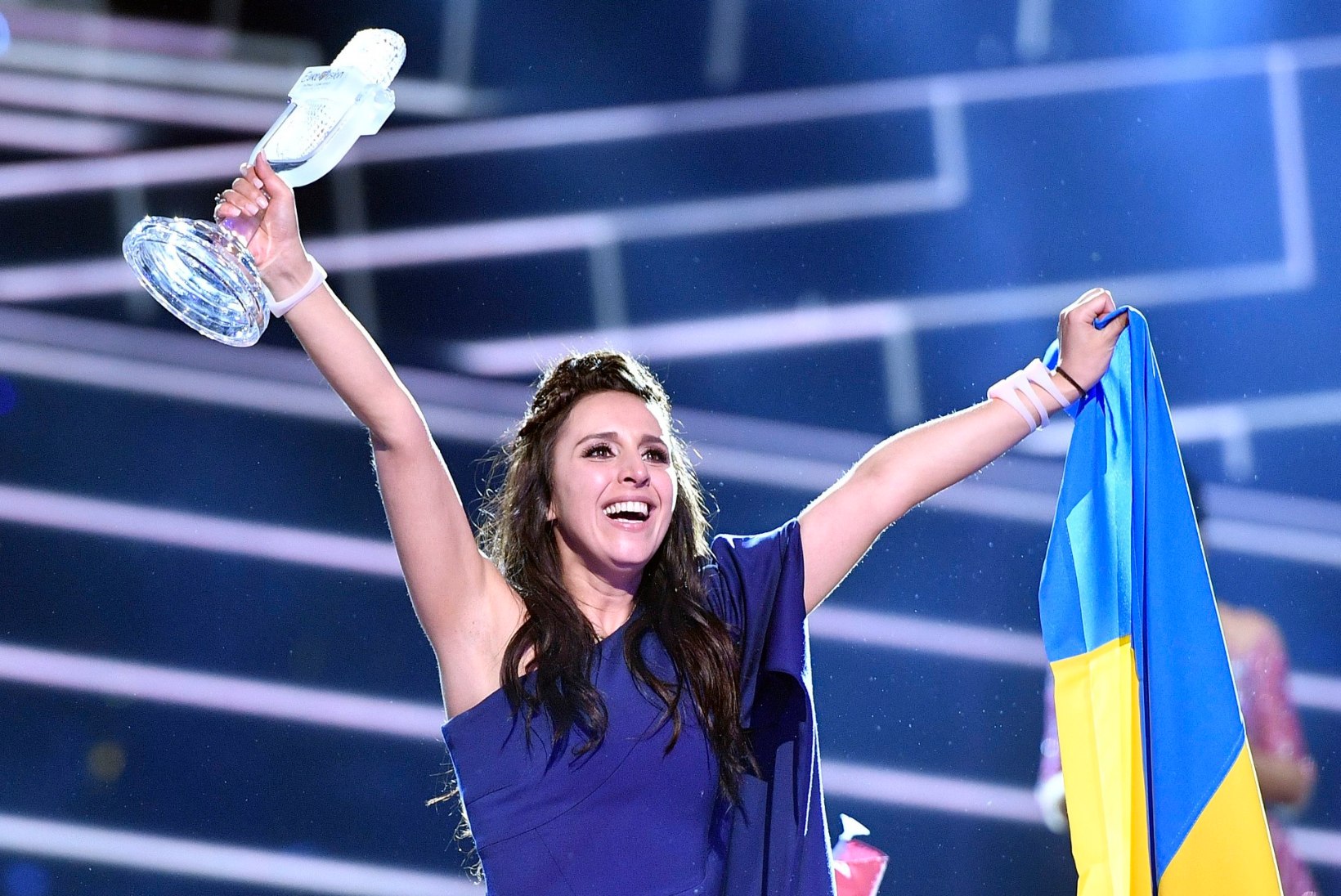 Eurovisioni võitja Jamala sai emaks, pojale pandi unenäos nähtud nimi
