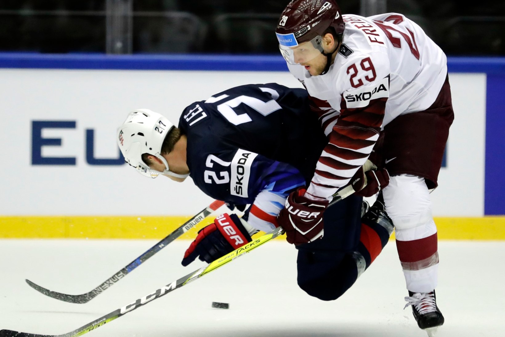 JÄÄHOKI MM: NHLi meesteta Läti hammustas USA-lt väärt punkti
