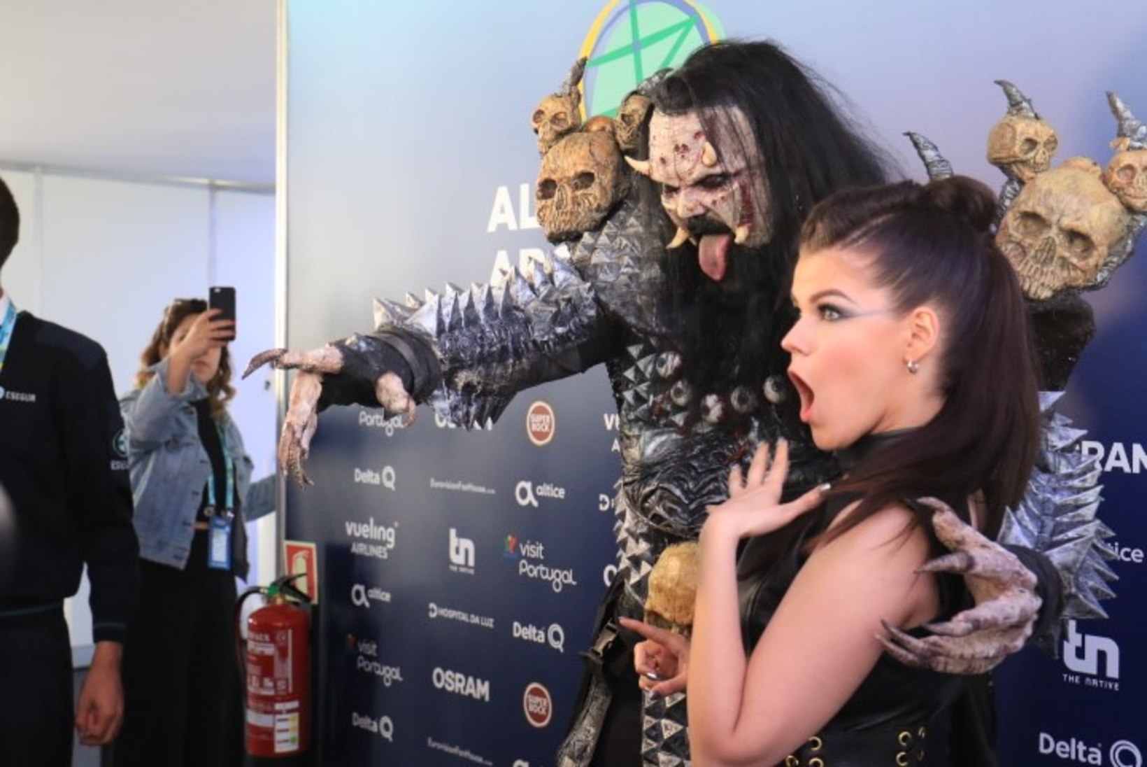 FOTOD | Eurovisioni võitja Lordi kohtus Soome eurolaulja Saara Aaltoga