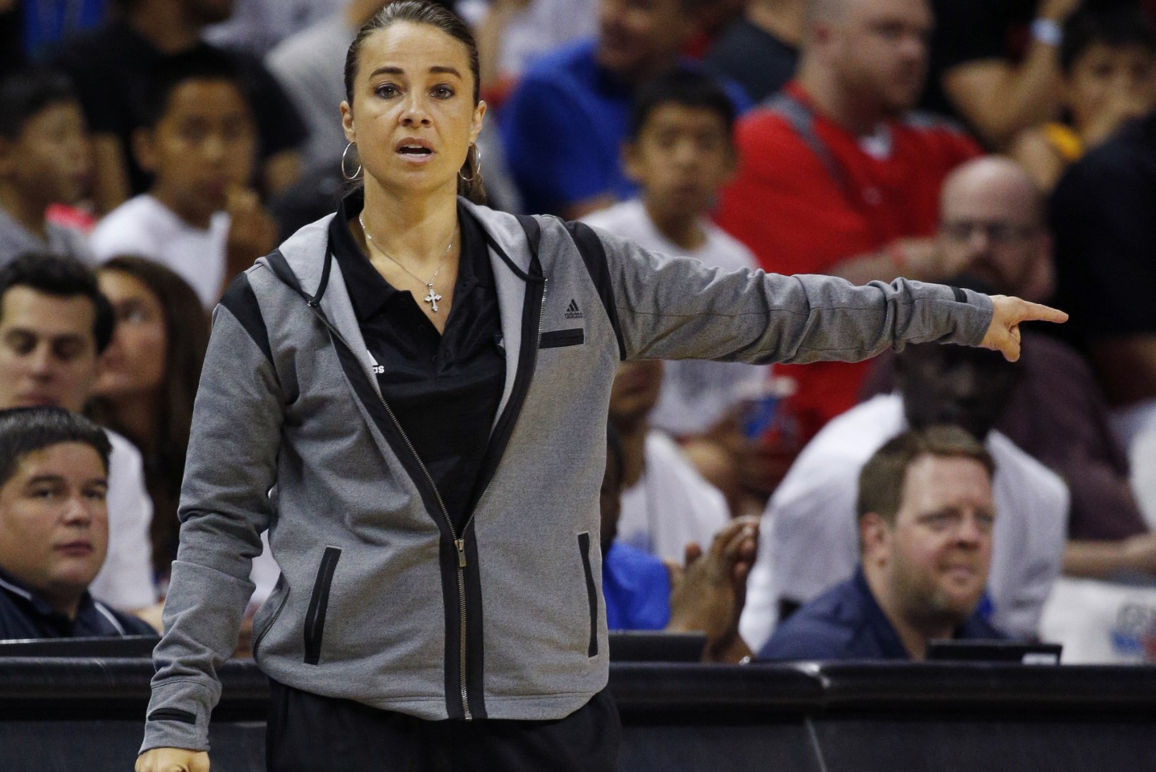 Kas NBA saab ajaloo esimese naispeatreeneri?