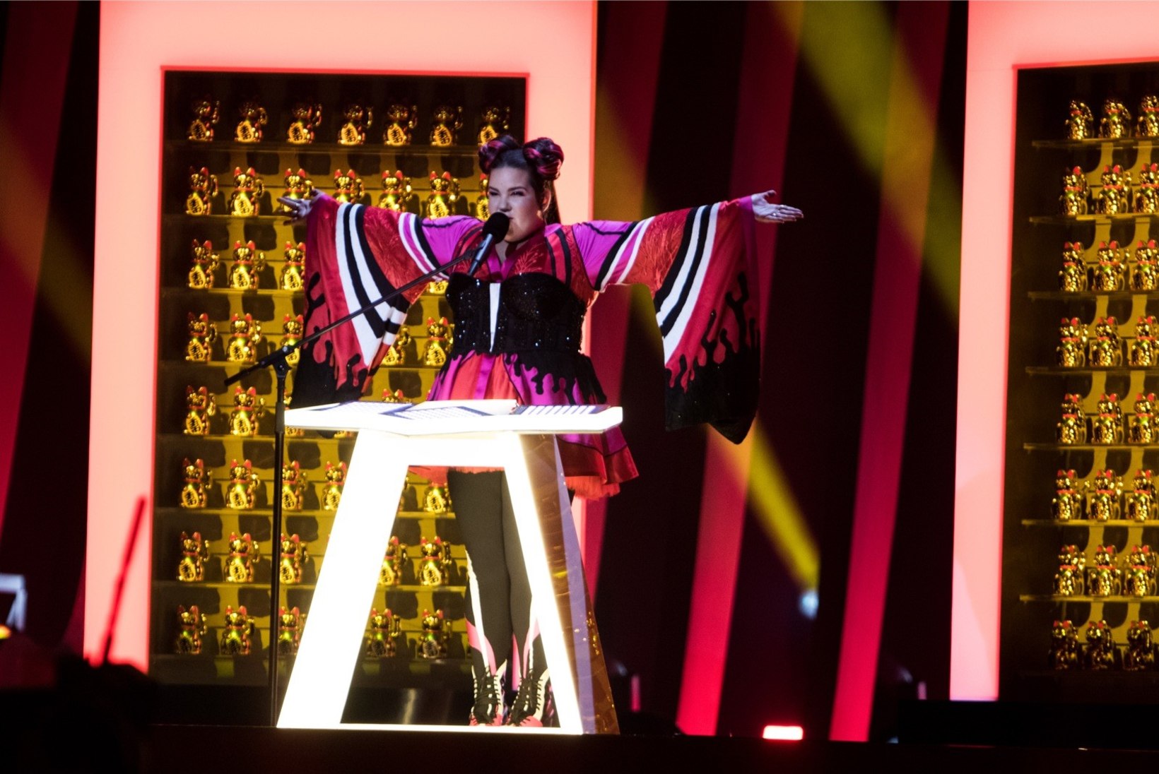 Pakiline probleem: Eurovisioni lauluvõistlus võib sabatit rüvetada!
