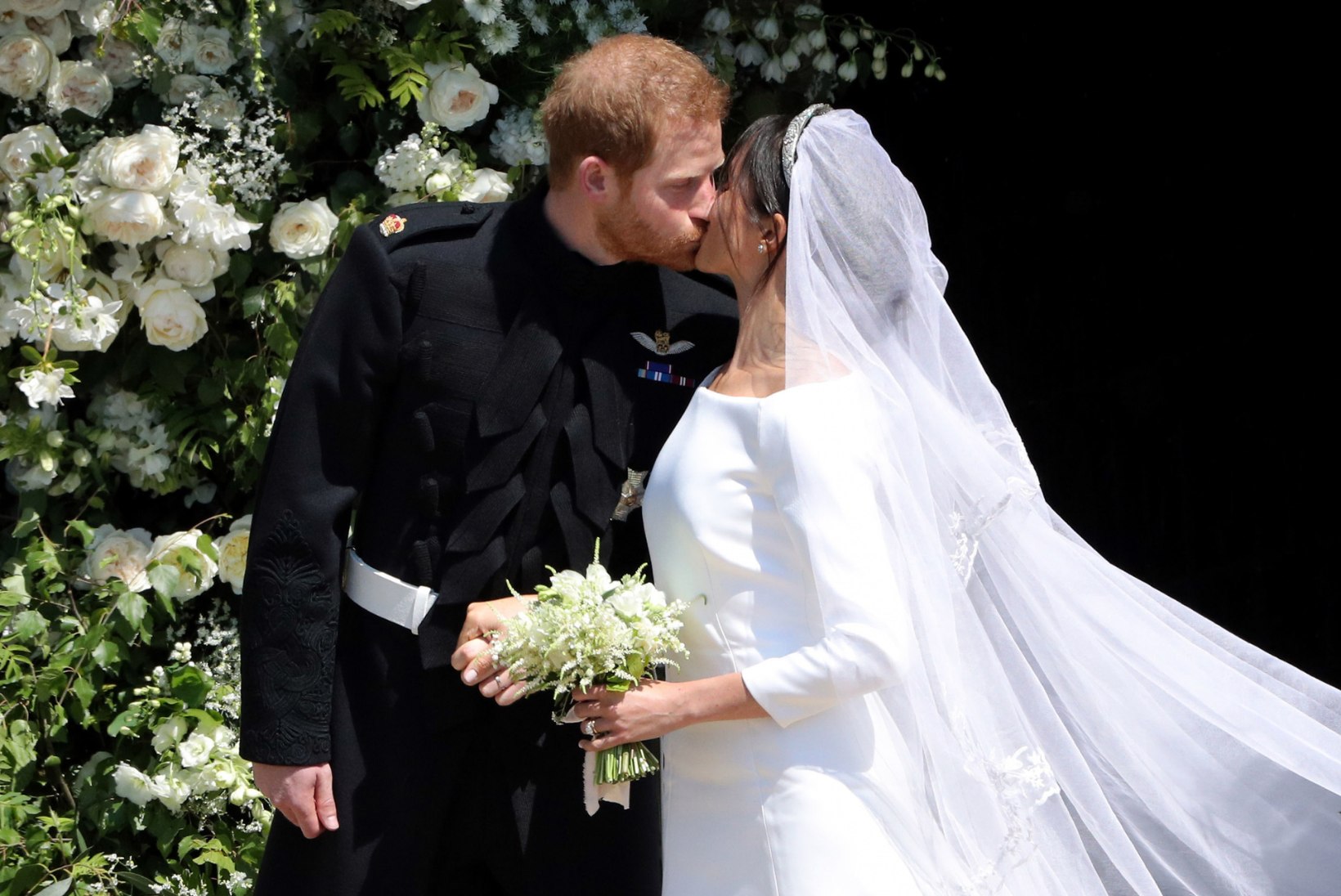 „KAS SUUDLEME?“ Kuningliku abielu pitseeris ehtne Hollywoodi suudlus