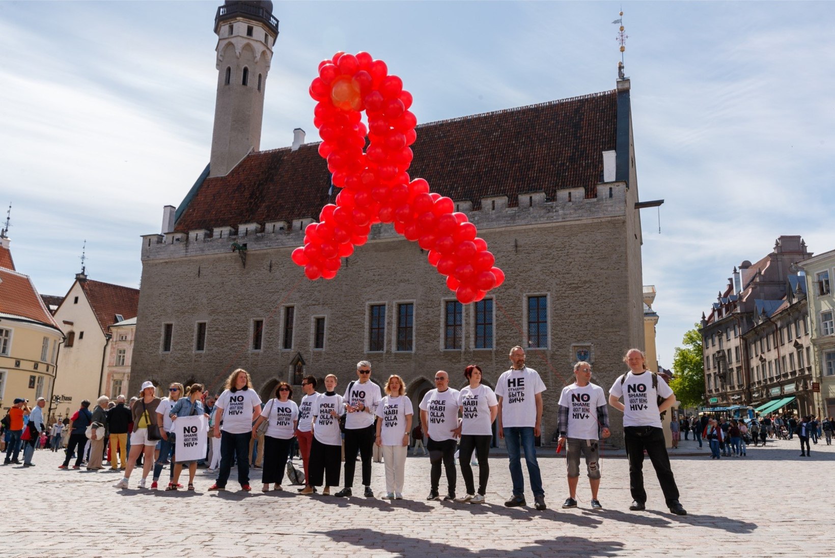 GALERII | Aidsiohvrite mälestuspäeval meenutati epideemia tõttu elu kaotanuid