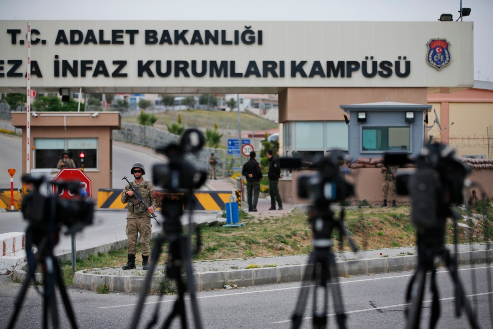 Türgis mõisteti eluks ajaks vangi 104 riigipöörde katses osalenud sõjaväelast