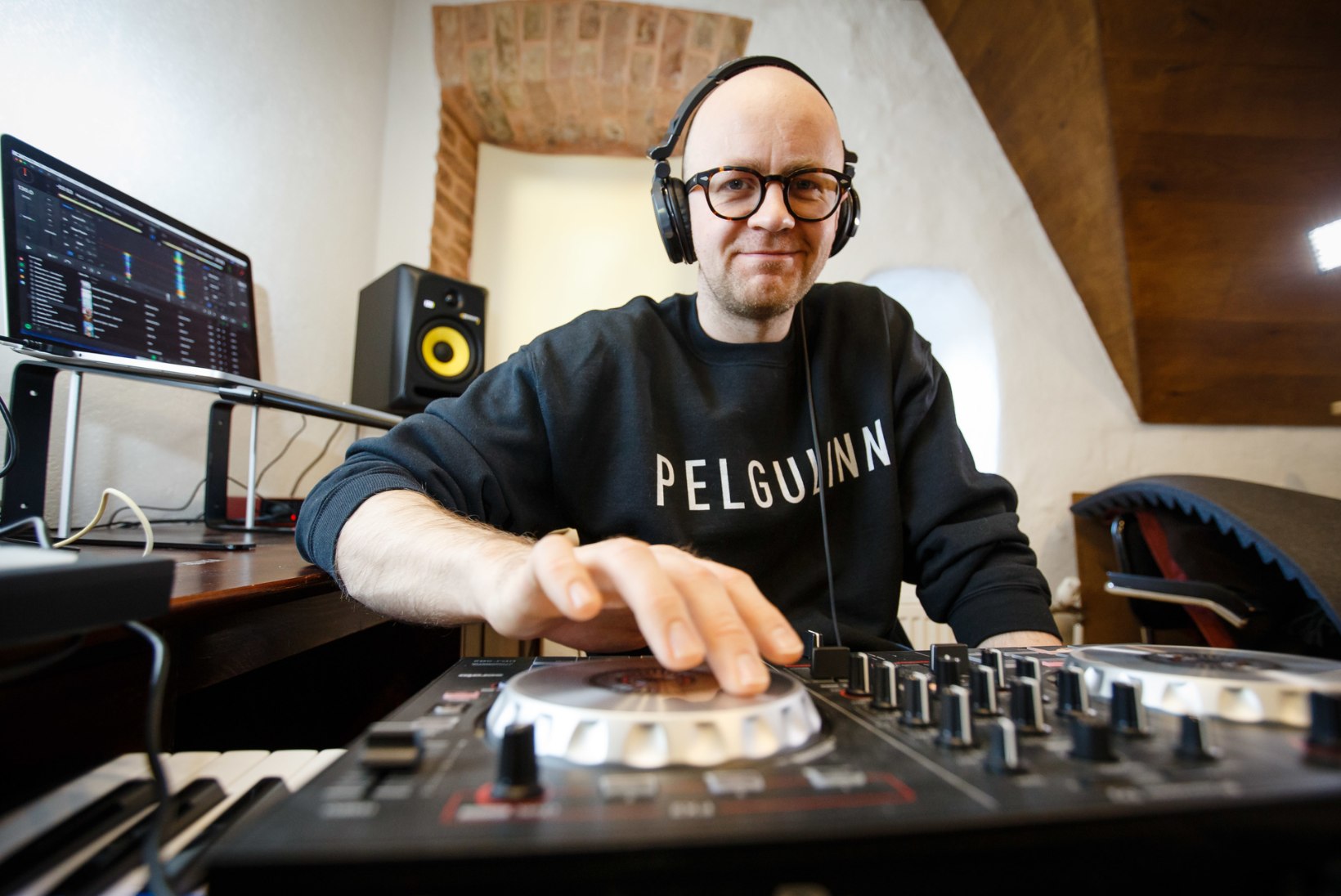 Veiko Tubin: kultuuriüritustel plaate mängida mulle meeldib. Aga kuskil klubis mind DJna ei näe!