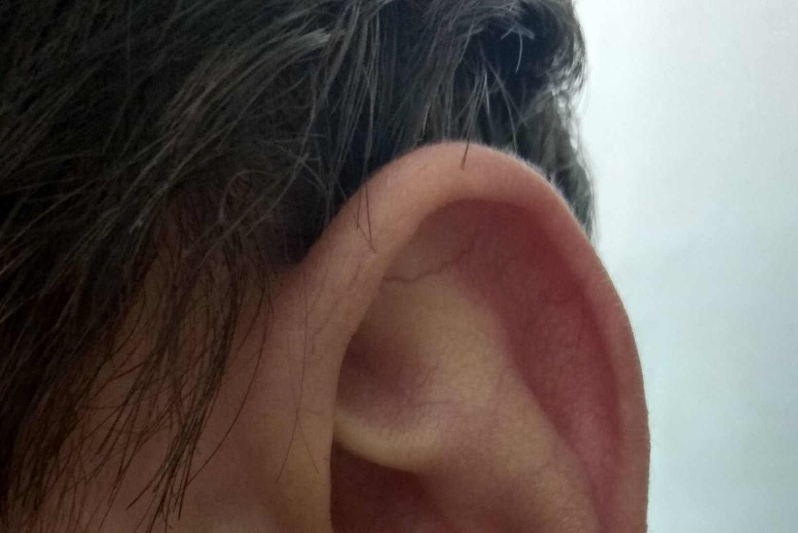MIDAGI MILITARISTILE: padrunikestadest kõrvaklapid