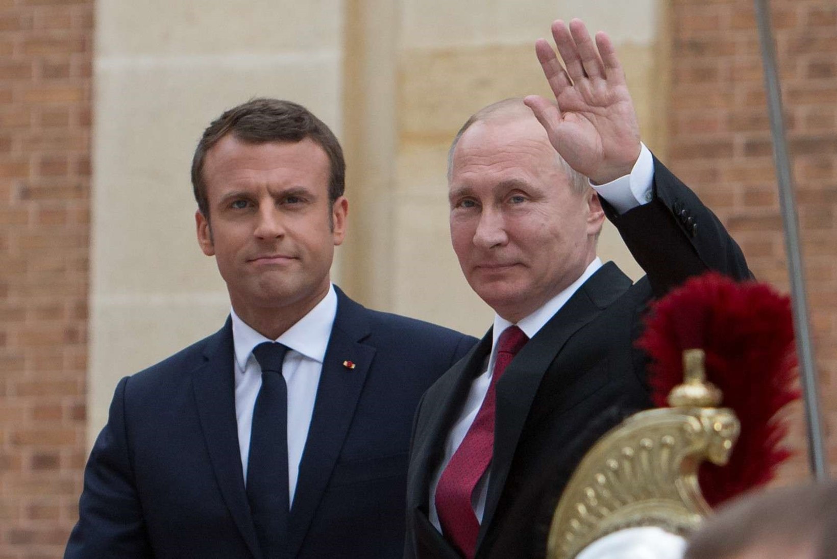 Macron kohtub Peterburis Putiniga