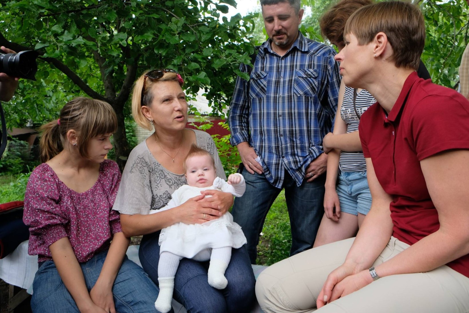 GALERII | Kaljulaid Ukraina sõjapiirkonnas: „See on Euroopa suurim humanitaarkatastroof.“
