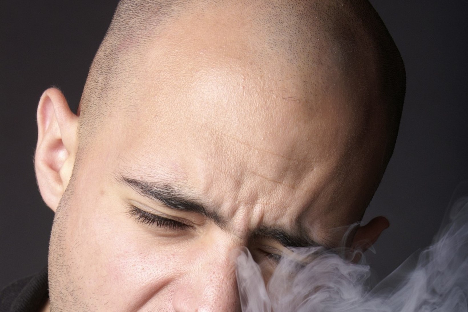 HIRMUTAV VIDEO | Medõde näitab mittesuitsetaja terve kopsu ja suitsetaja haige kopsu erinevust
