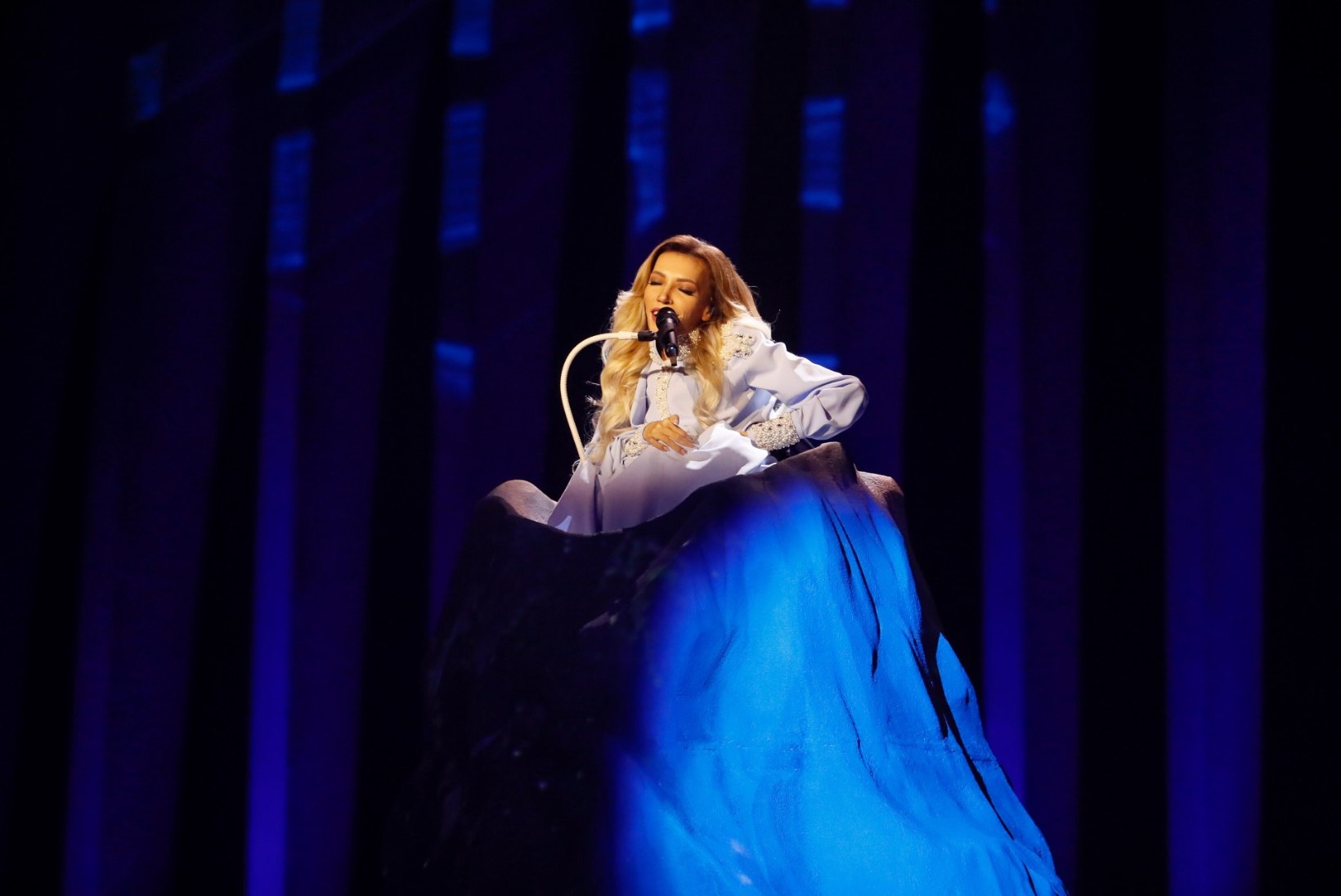 ÕL INTERVJUU | Venemaad Eurovisionil esindav Julia Samoilova: helistan iga kord enne lavaleminekut oma emale