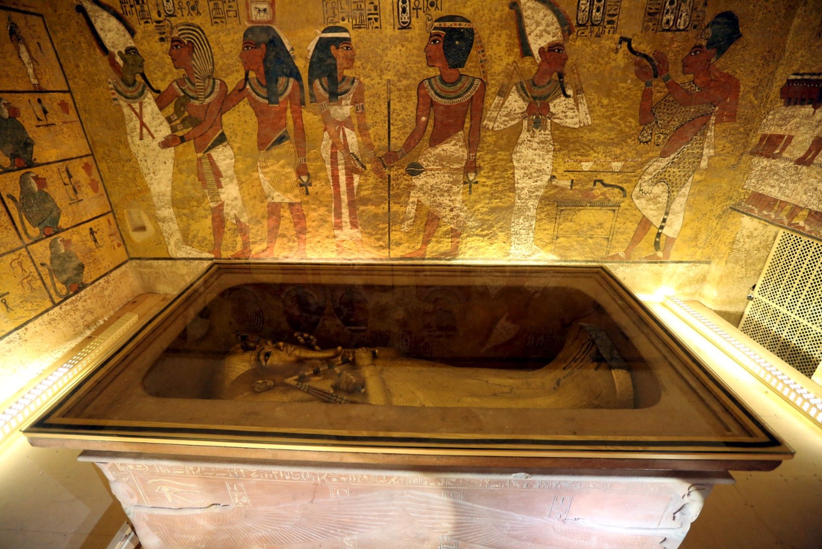 Teadlased: Tutanhamoni hauakambris pole ühtegi salajast ruumi