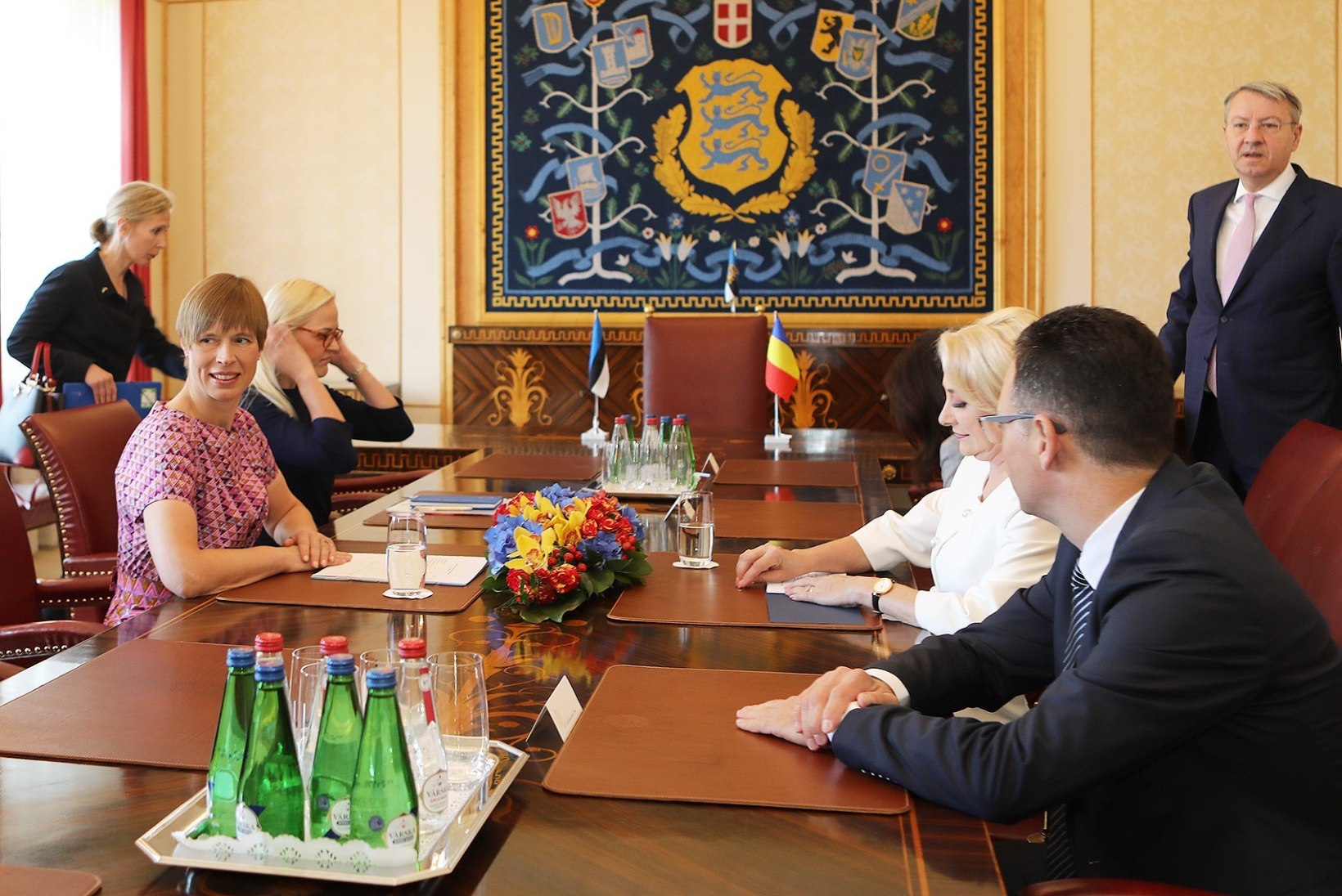 PILTUUDIS: president Kaljulaid kohtus Rumeenia peaministriga