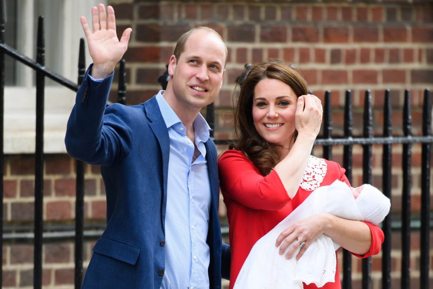 Prints William ja hertsoginna Kate teatasid oma pesamuna ristimise aja