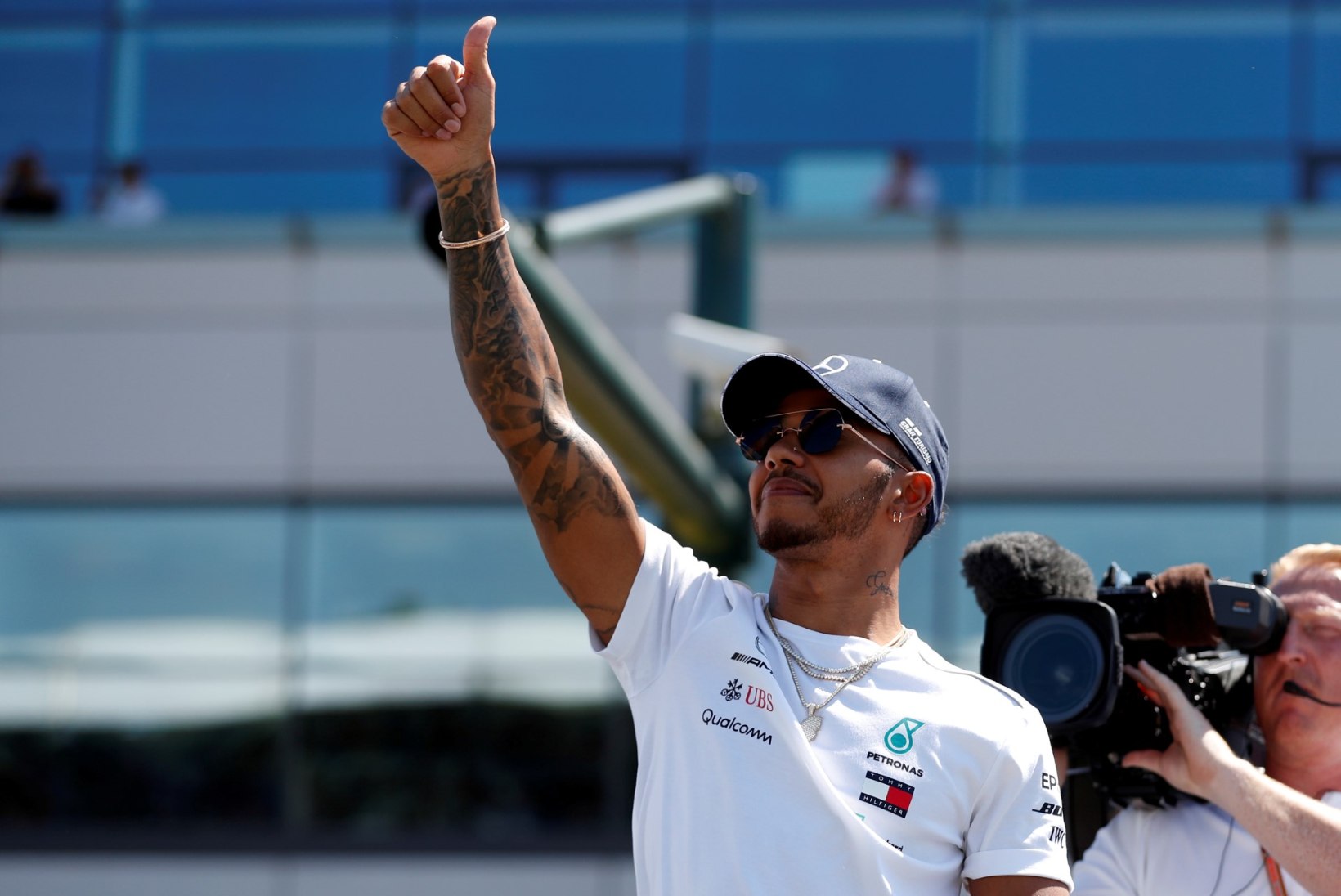 Lewis Hamilton sidus enda tuleviku Mercedesega
