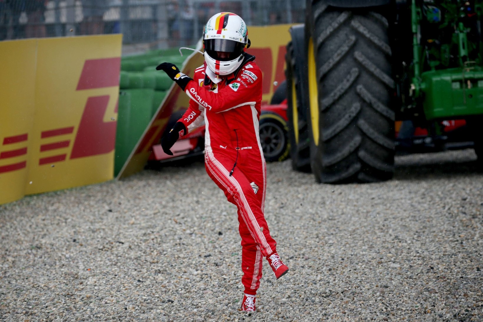 Ferrari tärkav unistus tiitlipõua lõppakordist sai valusa hoobi