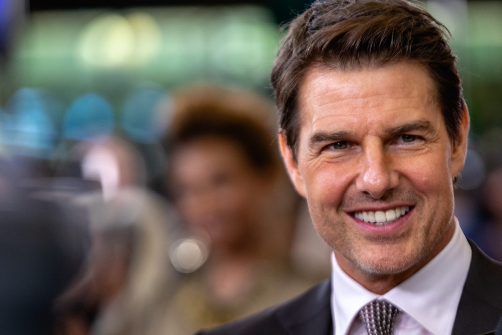 ÕUDNE VAATEPILT! Vaata kaadreid sellest, kuidas Tom Cruise filmivõtetel pahkluu murdis