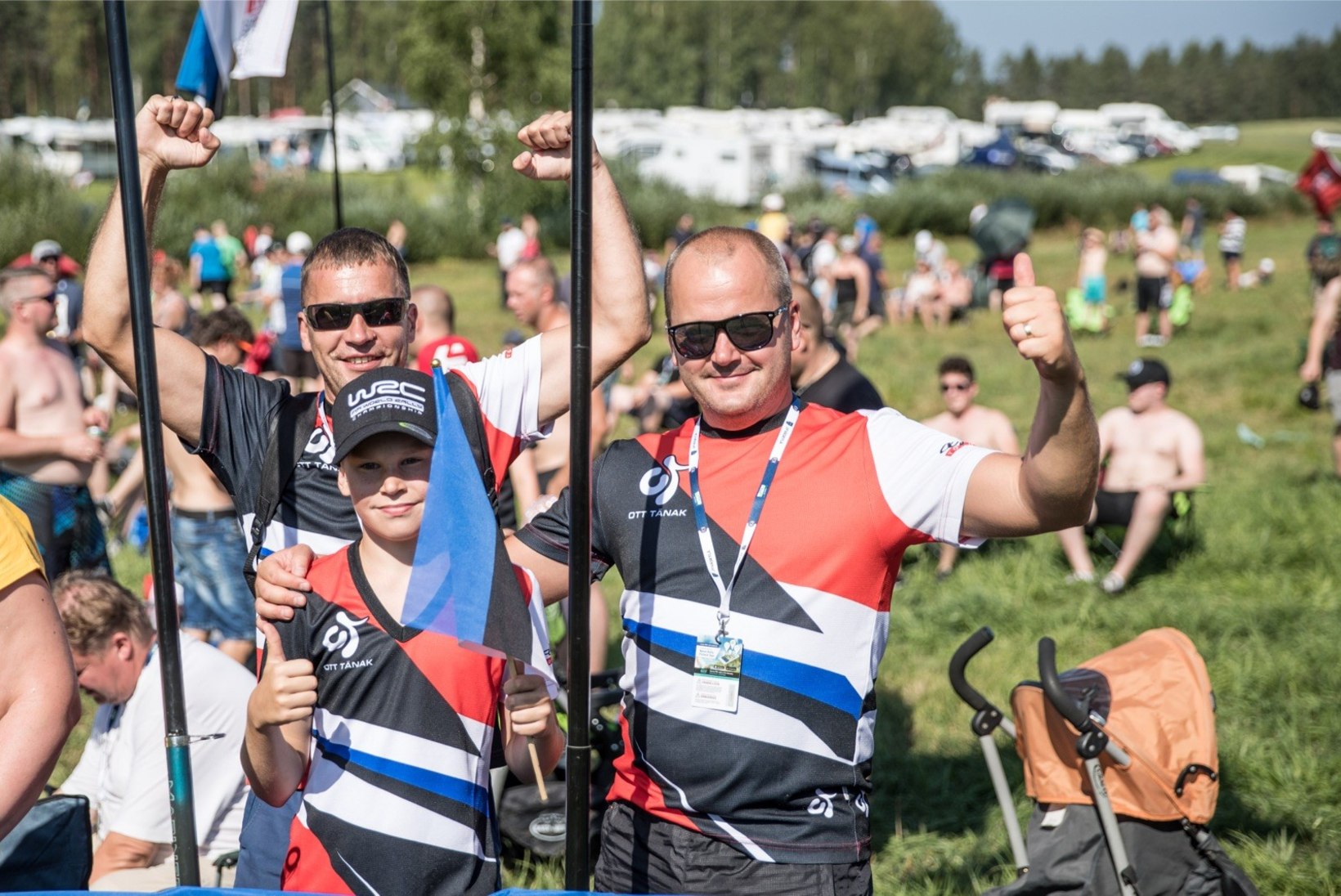 ÕL JYVÄSKYLÄS | GALERII | Soome MM-etapi 14. katse meelitas raja äärde sadu Eesti rallifänne