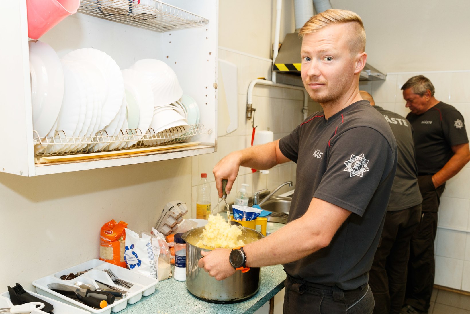 Tuletõrjujatega köögis: päästjad on ühtlasi ka osavad kokad