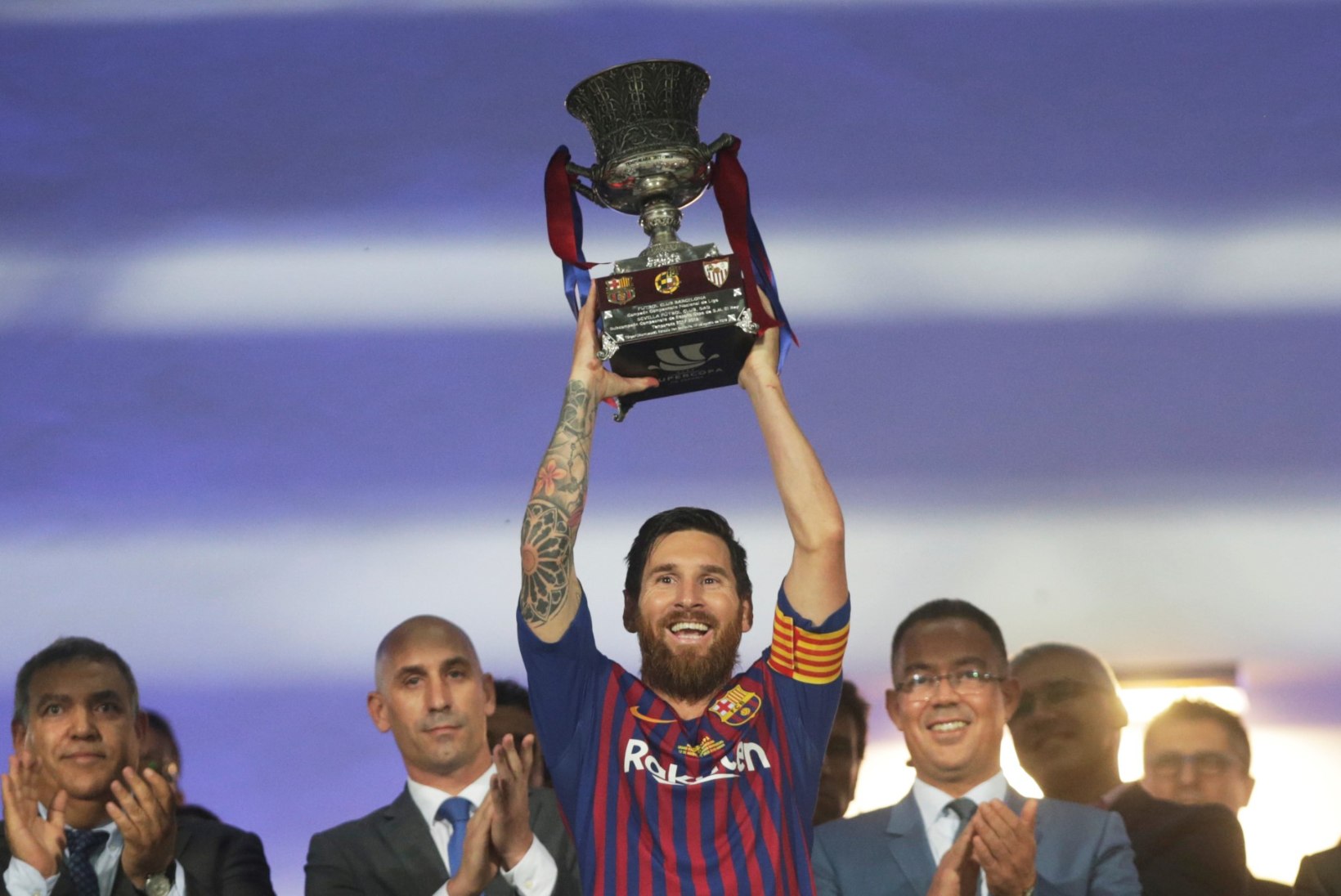Lionel Messi tõusis Barcelona kõige tituleeritumaks mängijaks
