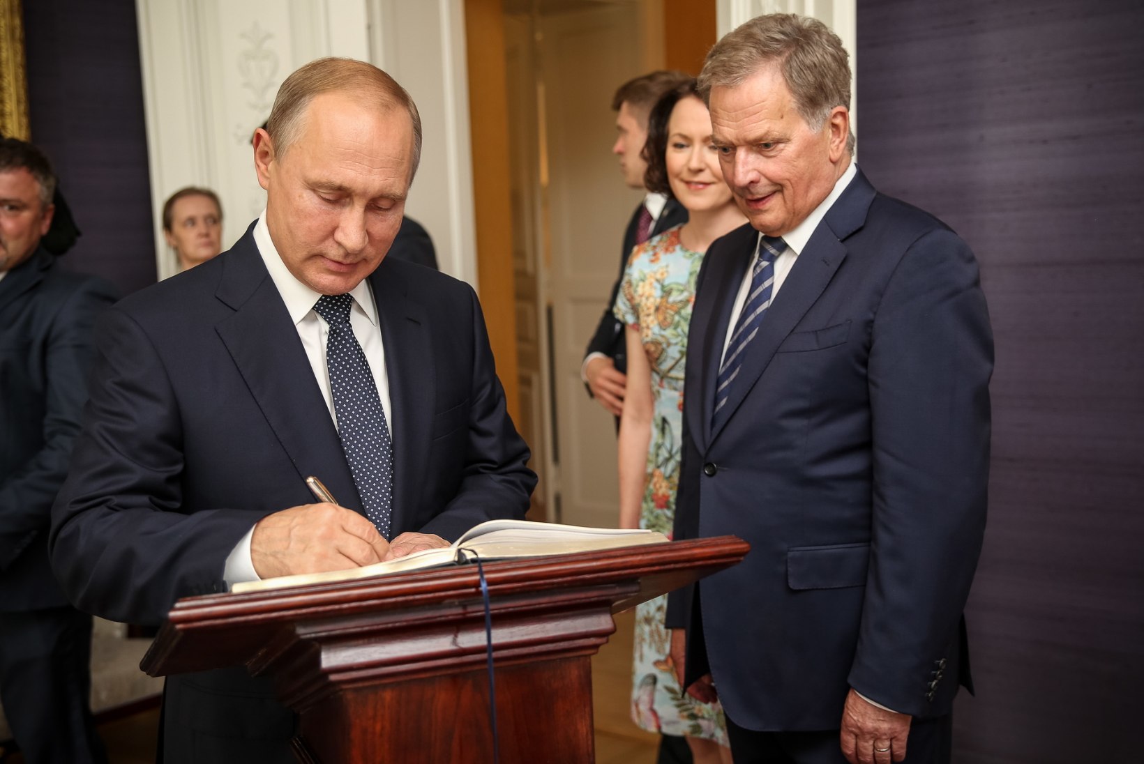 TIHE SUHTLUS: Sauli Niinistöl ja Vladimir Putinil seisab ees juba 12. kohtumine  