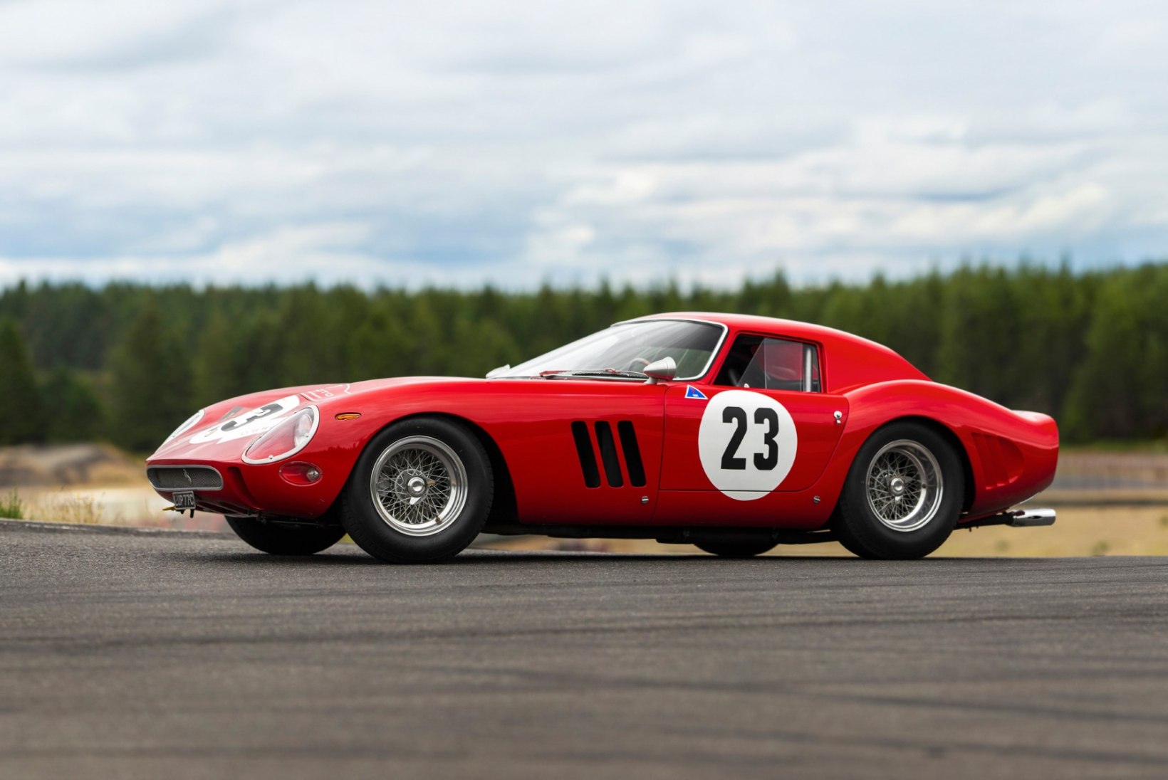 POLE PAHA: vaata, kui rekordkallilt müüdi oksjonil ’62 aasta Ferrari 250 GTO