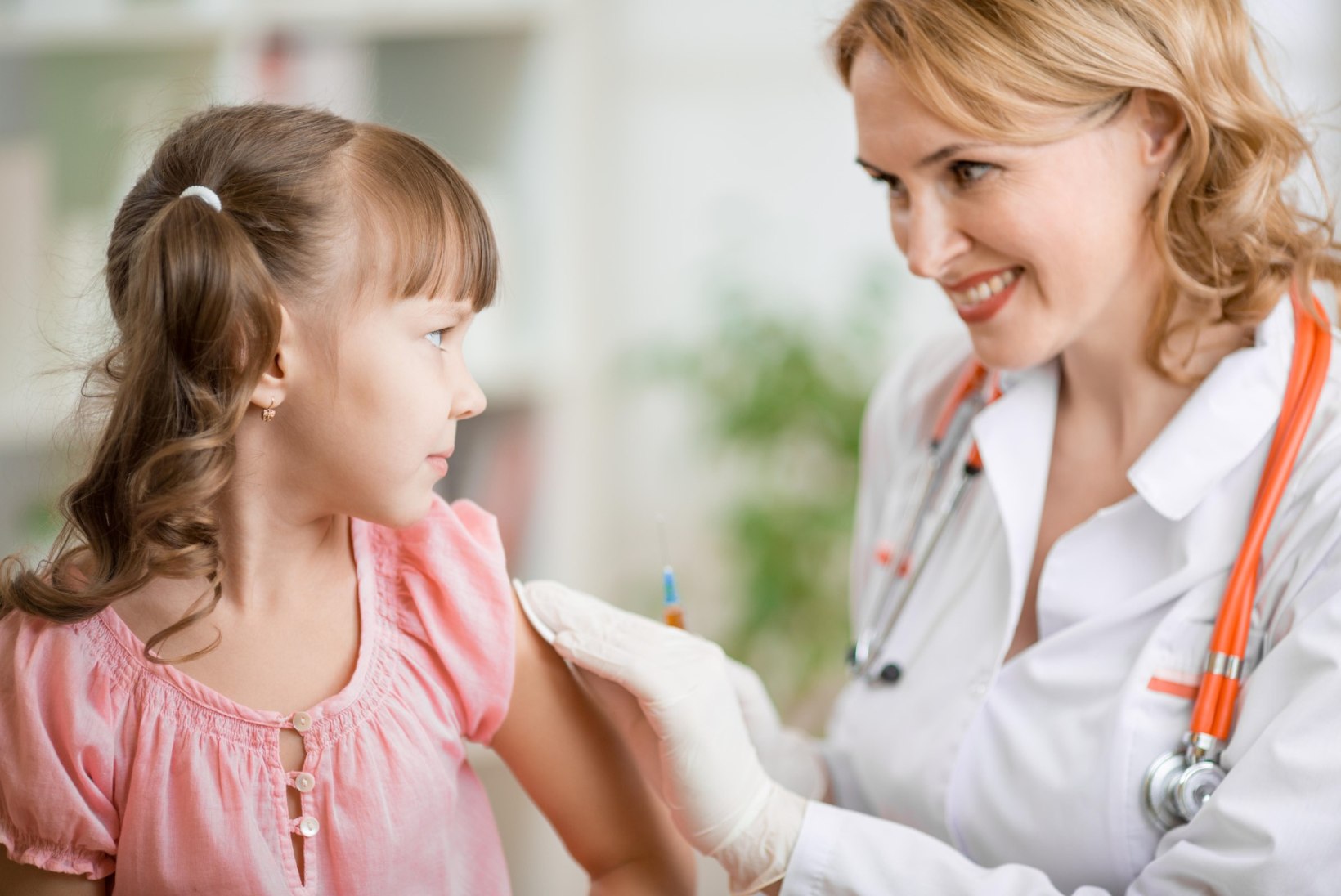 TERVISEAMET: vaata enne kooli üle lapse vaktsineerimiskalender   