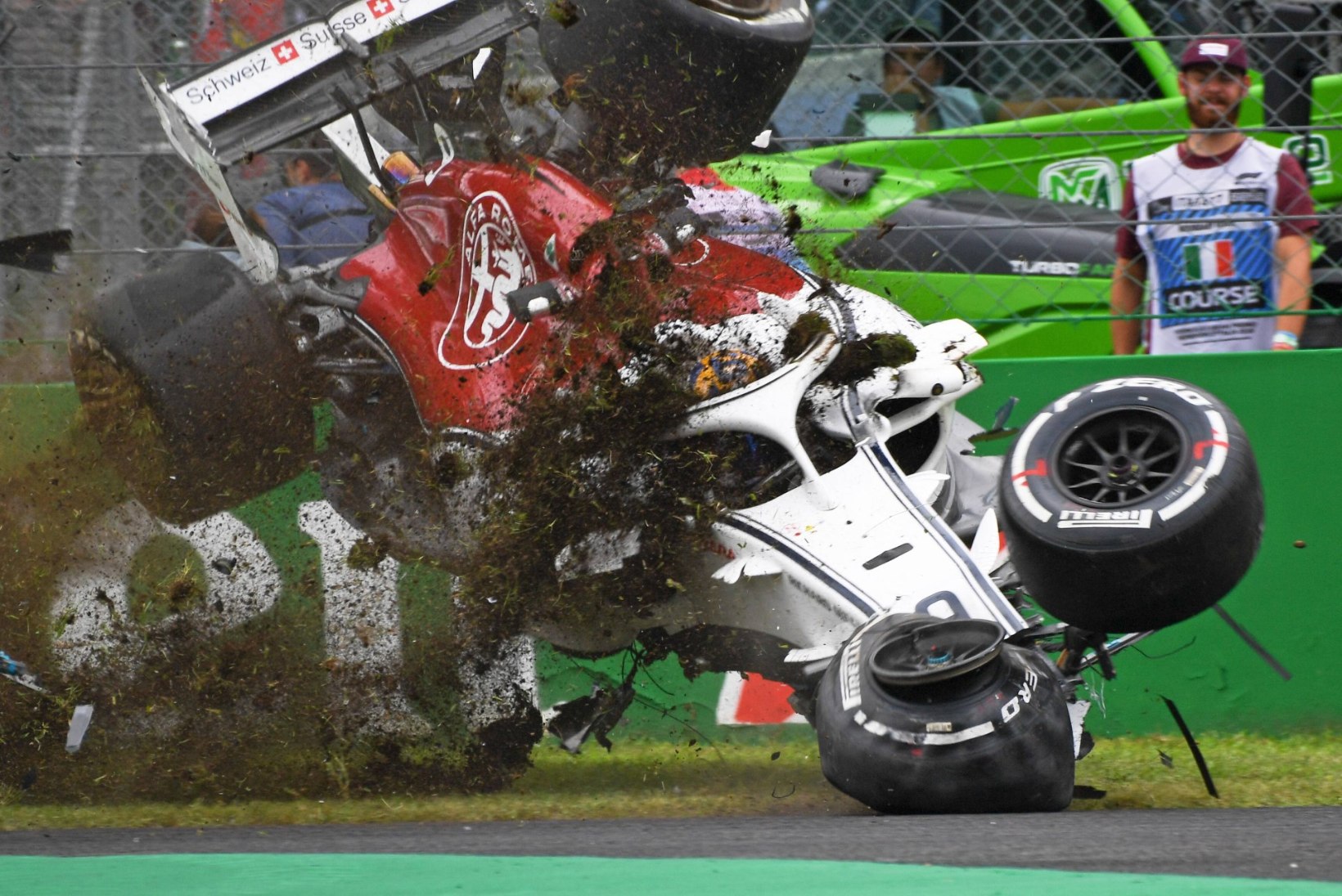 VIDEO | Itaalia GP vabatreeningul oli kiireim Vettel, Ericsson tegi jõhkra avarii