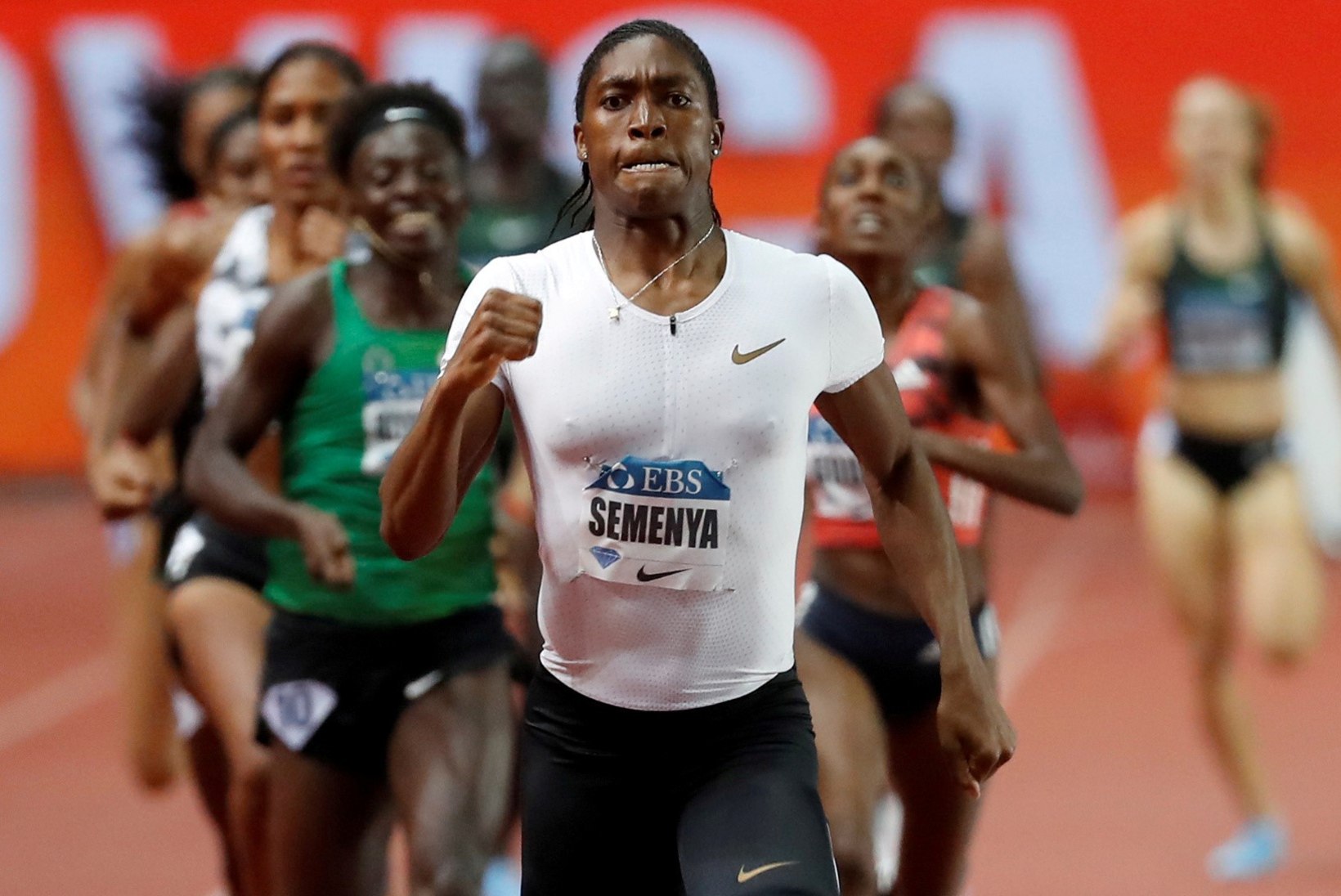 Esimest korda 400 m jooksu proovinud Semenya püstitas kohe rahvusrekordi