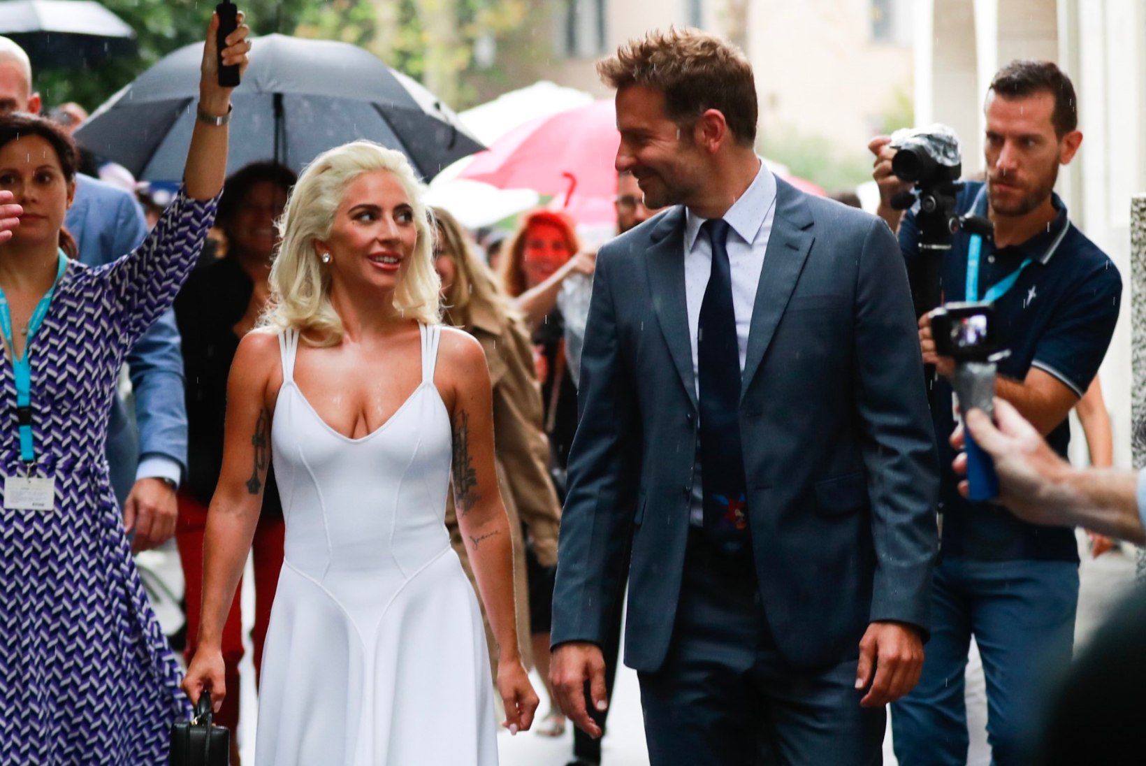 ÕL VENEETSIAS | UUS PAAR? Lady Gaga ja Bradley Cooper flirtisid mesimagusalt