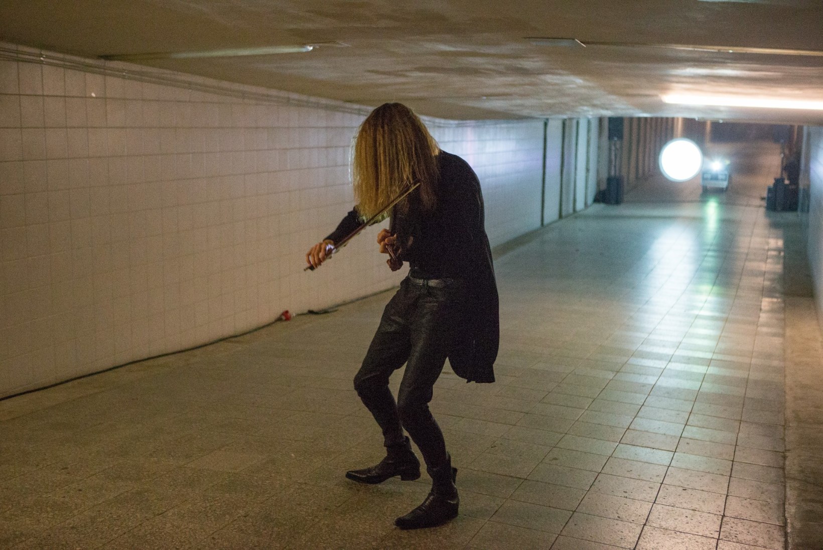 GALERII | Kristjan Kannukene esitles Balti jaama tunnelis oma uut albumit