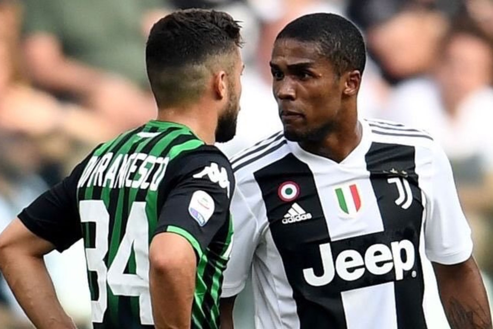 VIDEO | Miks sülitas Juventuse täht vastasele näkku?