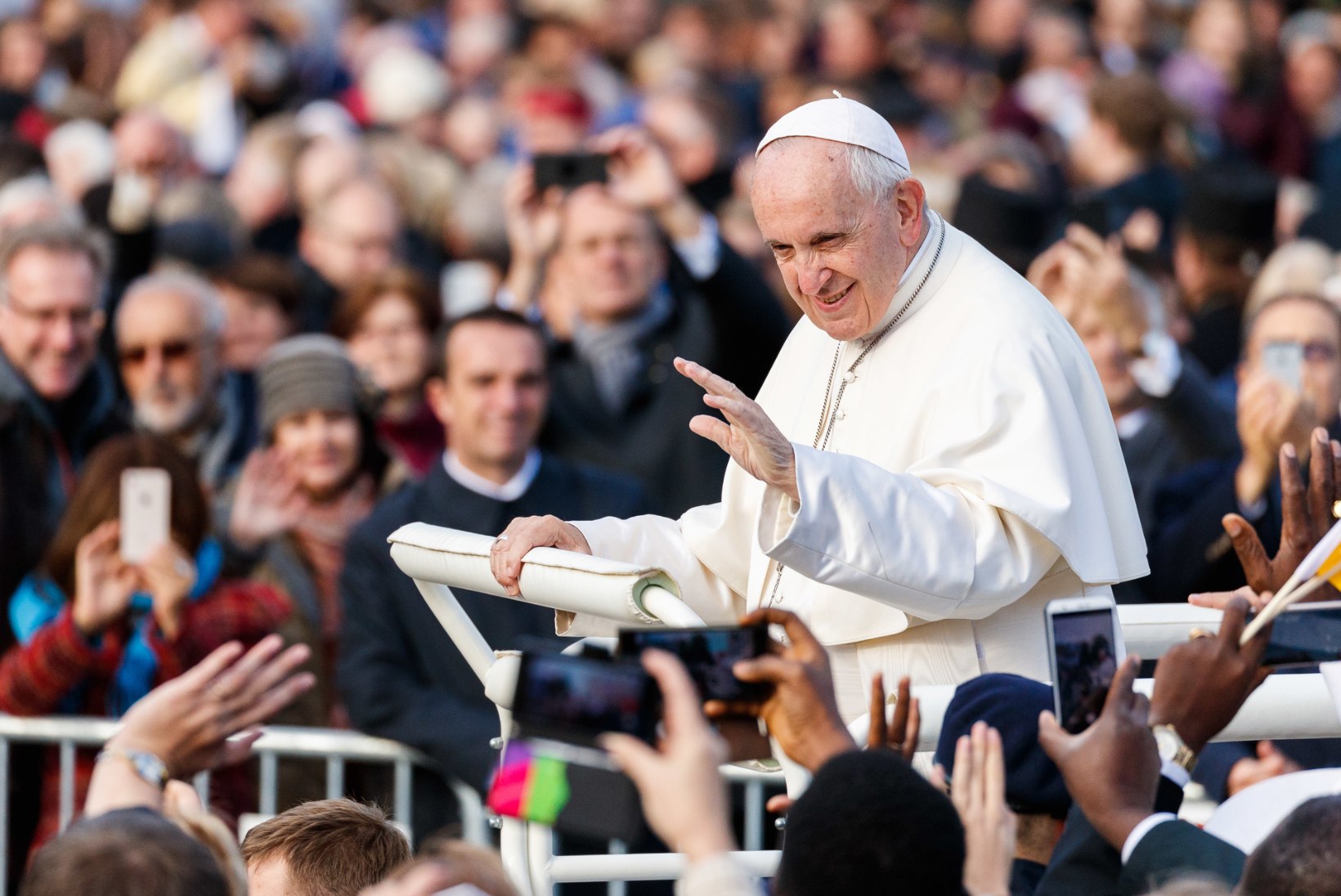 Paavst pani eestlaste hingekeeled helisema