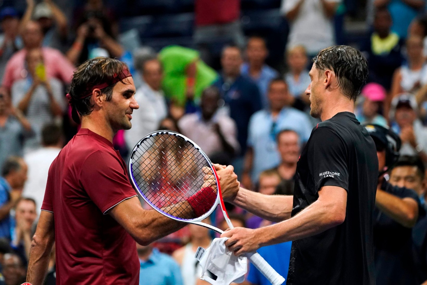 Roger Federer sai USA lahtistel šokk-kaotuse