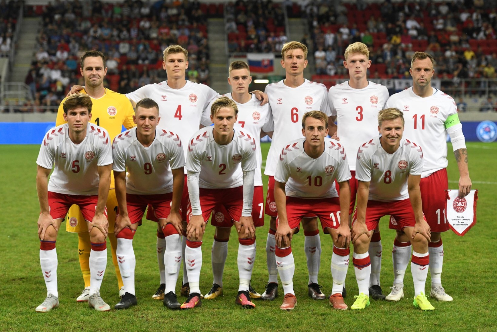 Müügimees, tudeng ja internetistaar - niisugused mängijad esindasid Taani jalgpallikoondist