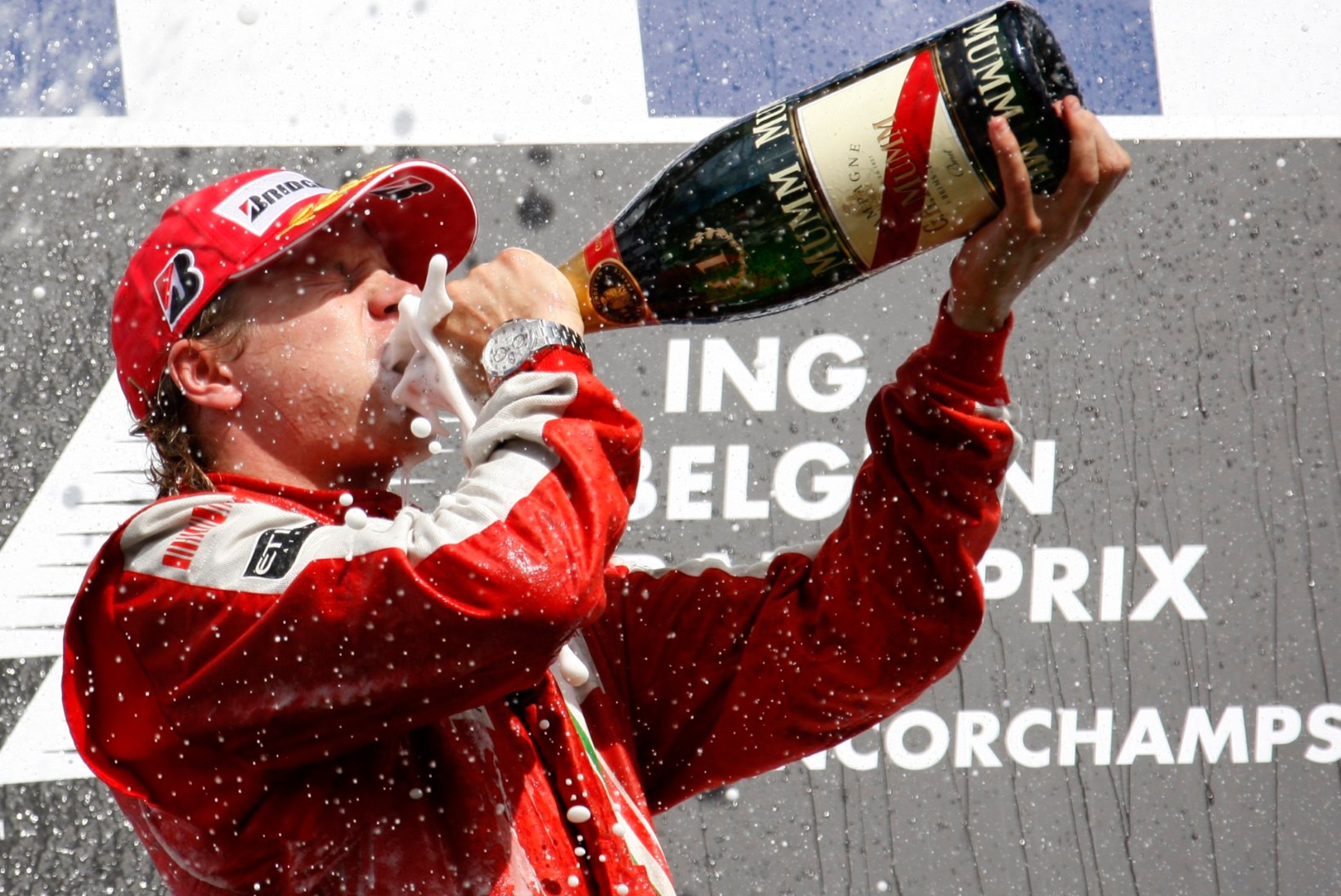 Fännid teevad viimaseid jõupingutusi, et päästa Kimi Räikköneni karjäär