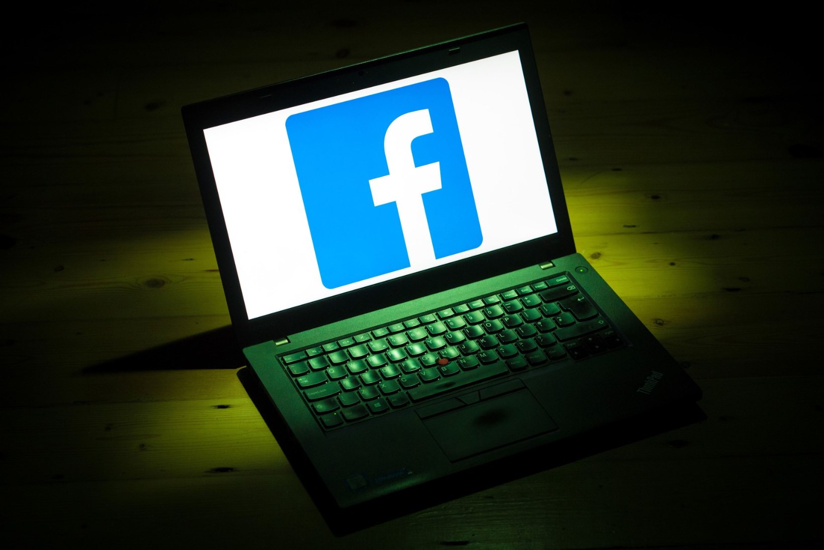 PUUDUTAB KA EESTIT: Facebook kustutas 364 Vene trollide libakontot ja -lehte