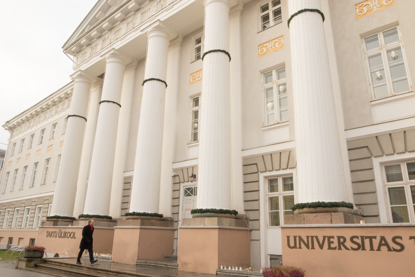 Tartu Ülikool lõpetab viipekeele tõlkide koolitamise