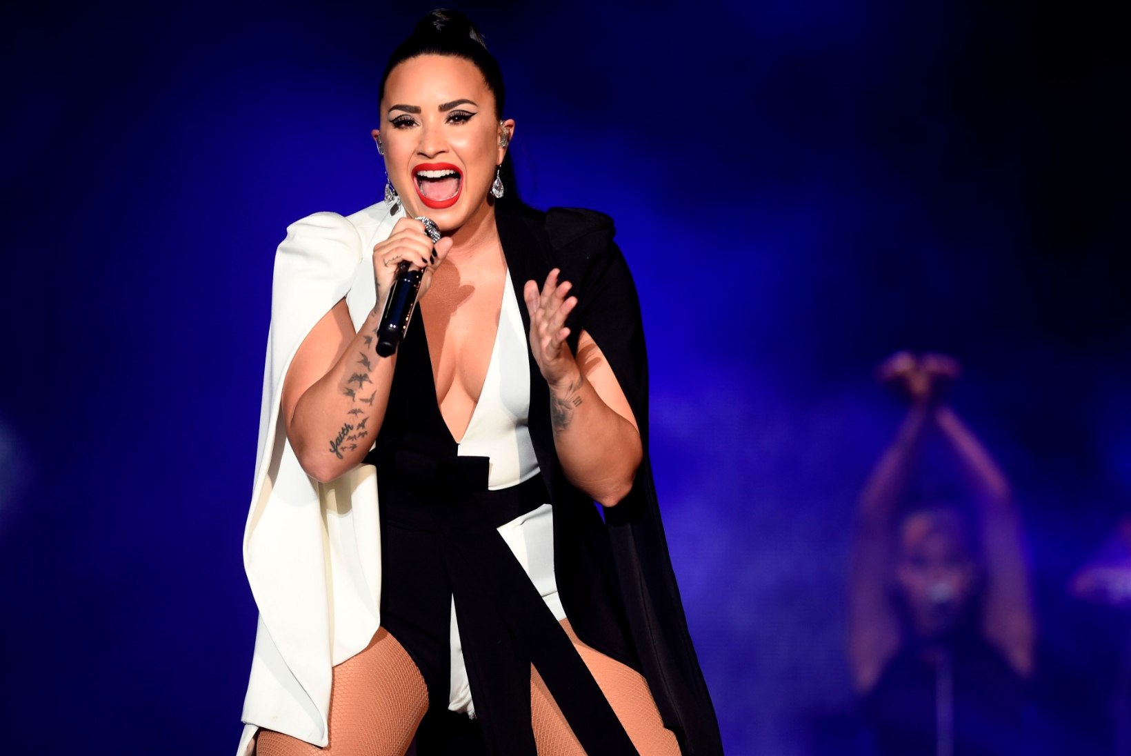 TÄHTPÄEV: Demi Lovato on suutnud pool aastat kaine püsida