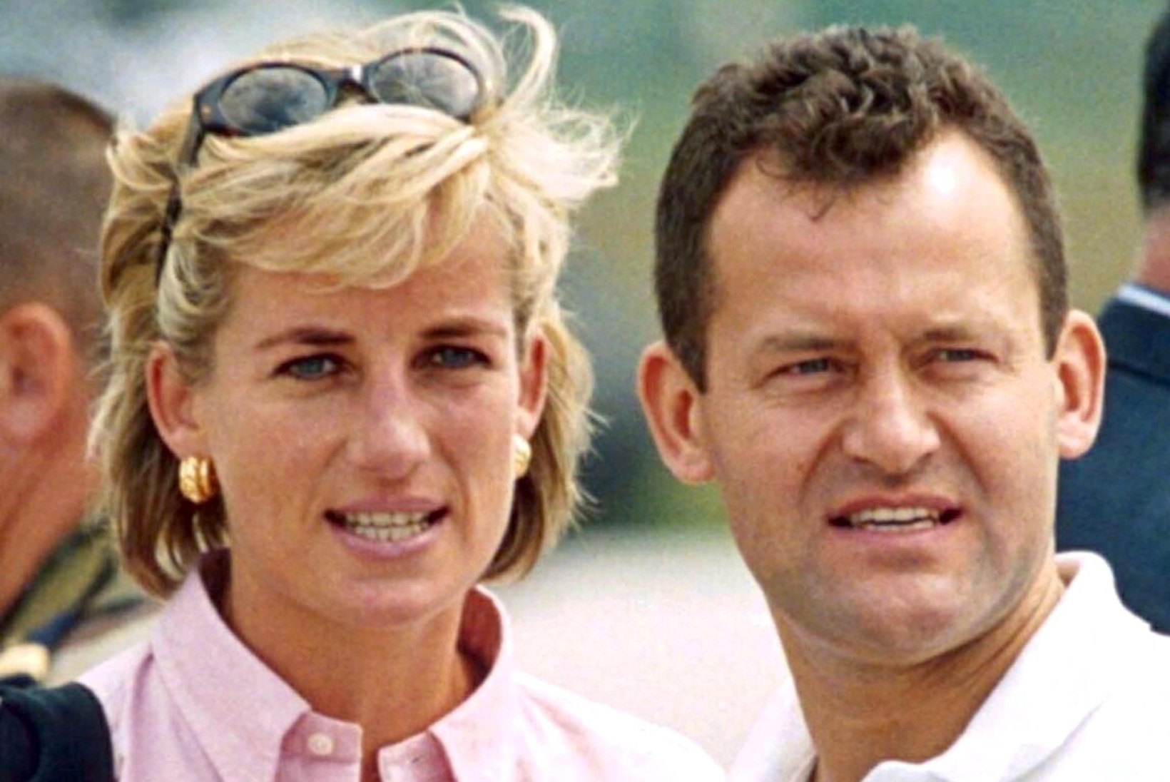 PALJASTUS: printsess Diana lasi ülemteenril oma poegadele pornoajakirju osta
